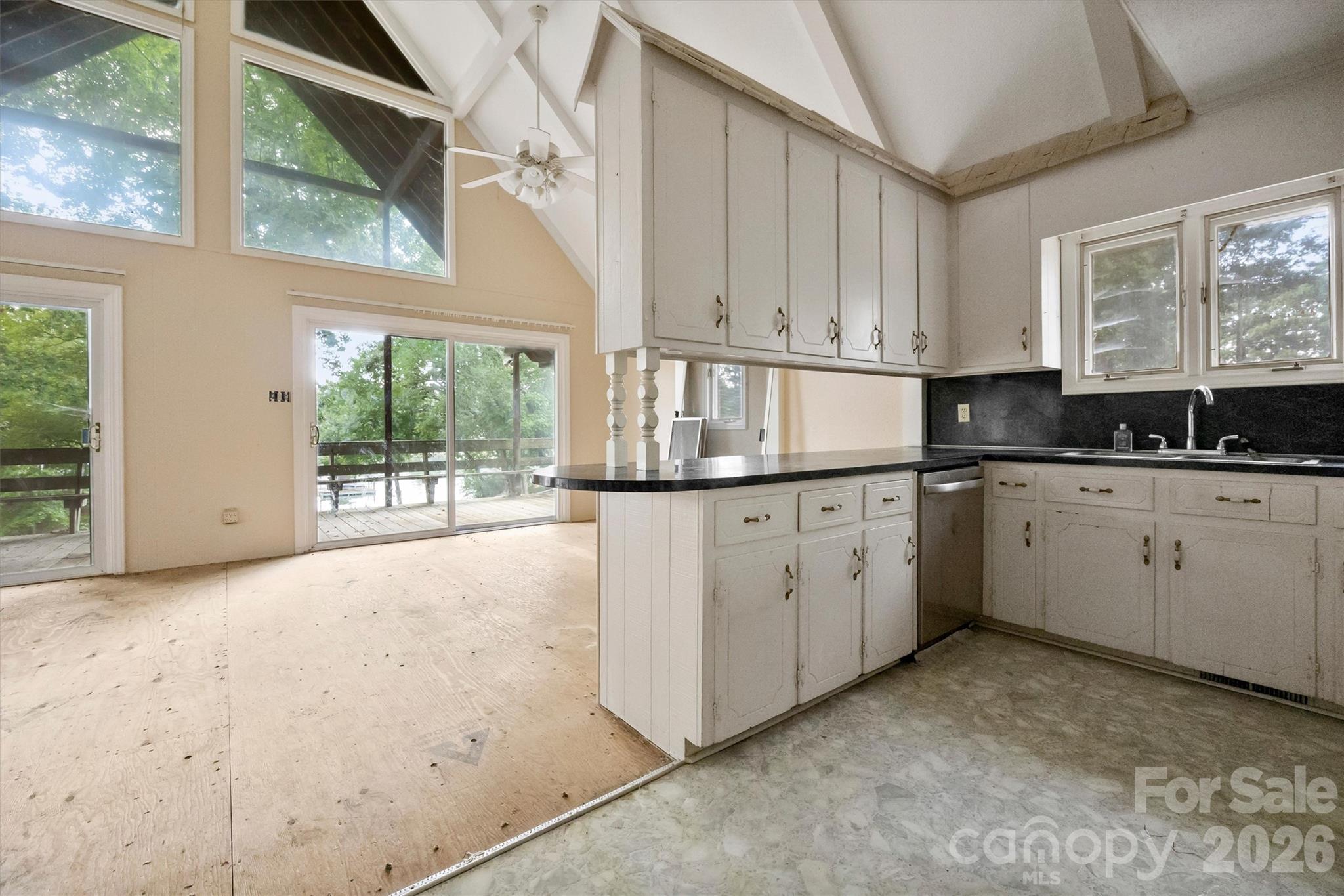 131 Baywatch Drive — Mooresville