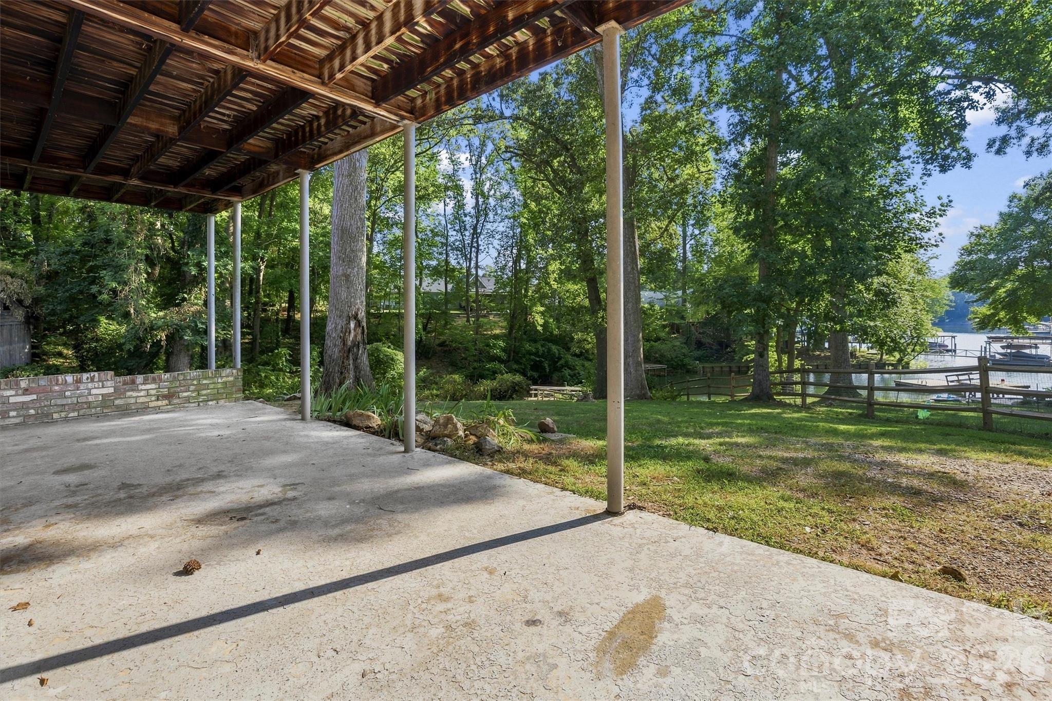 131 Baywatch Drive — Mooresville