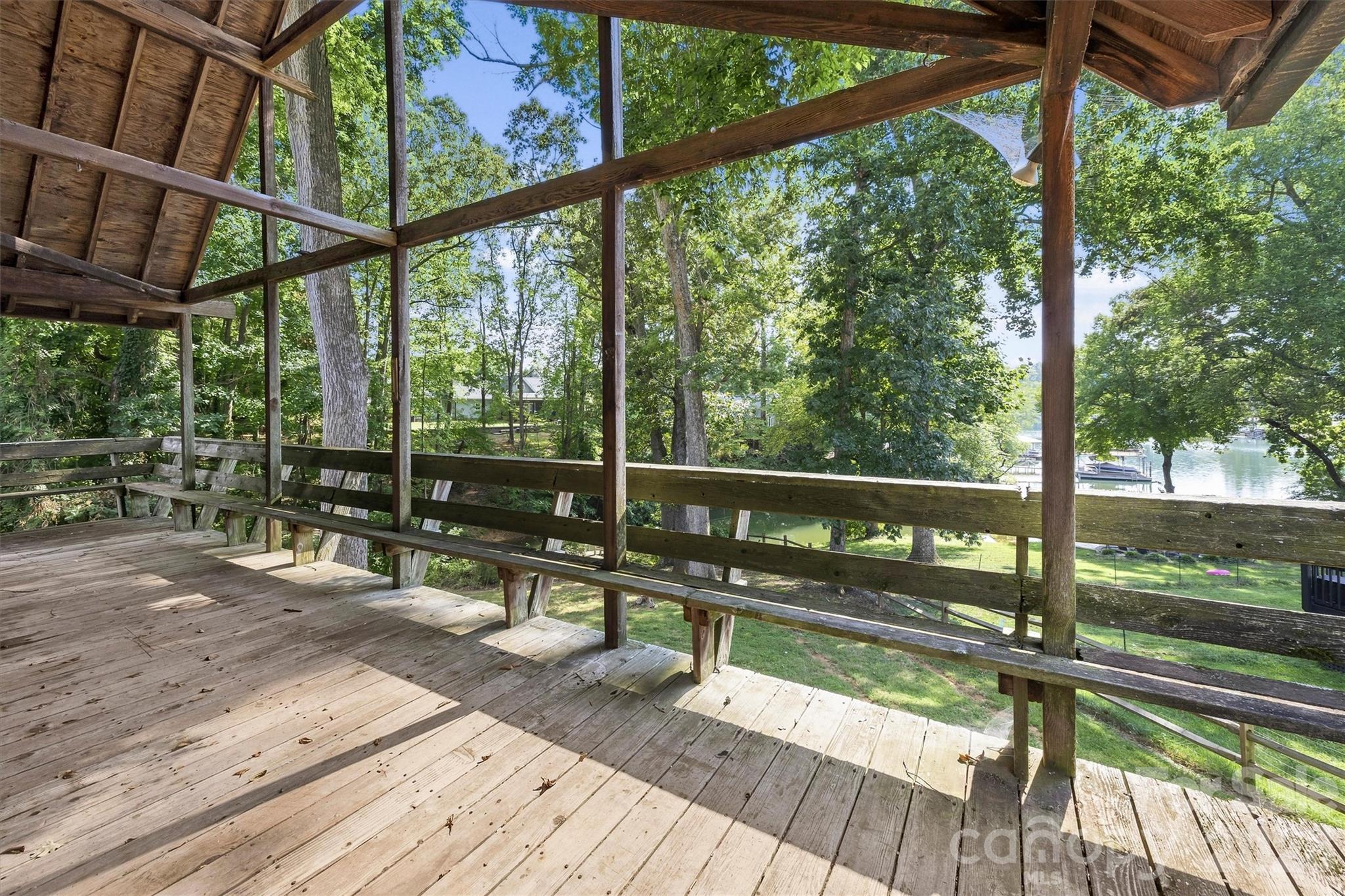 131 Baywatch Drive — Mooresville