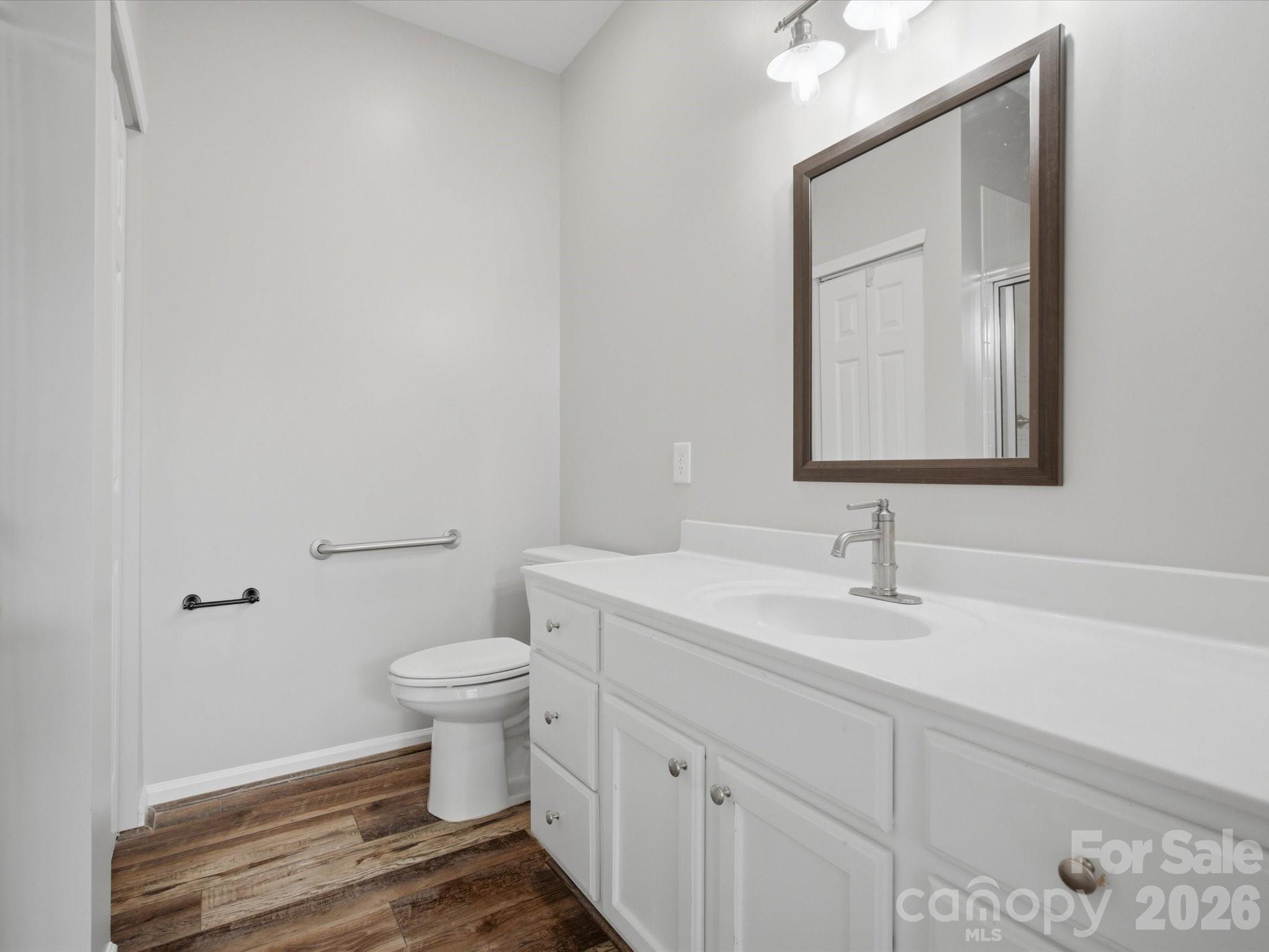868 Ledgestone Court — Tega Cay