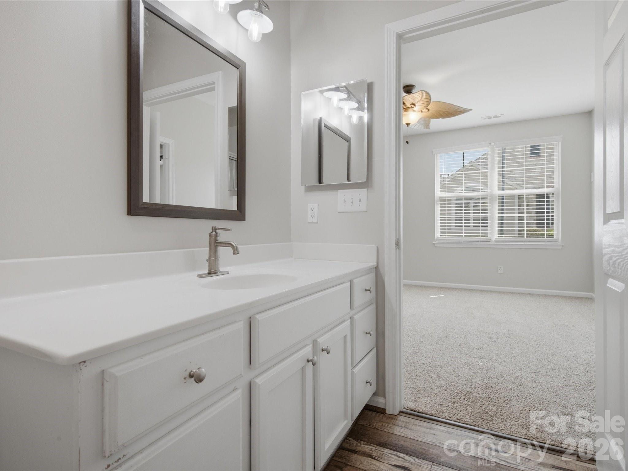 868 Ledgestone Court — Tega Cay
