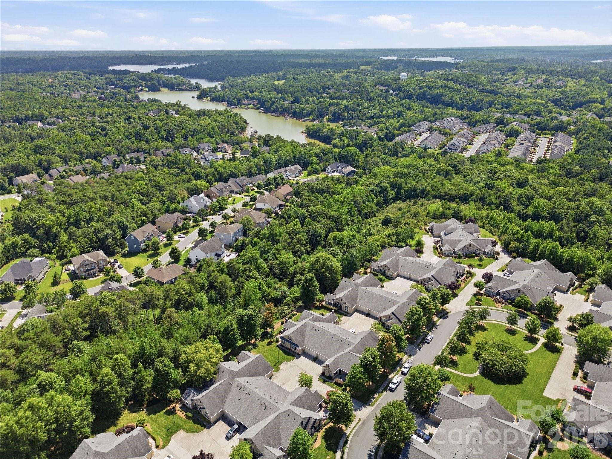 868 Ledgestone Court — Tega Cay