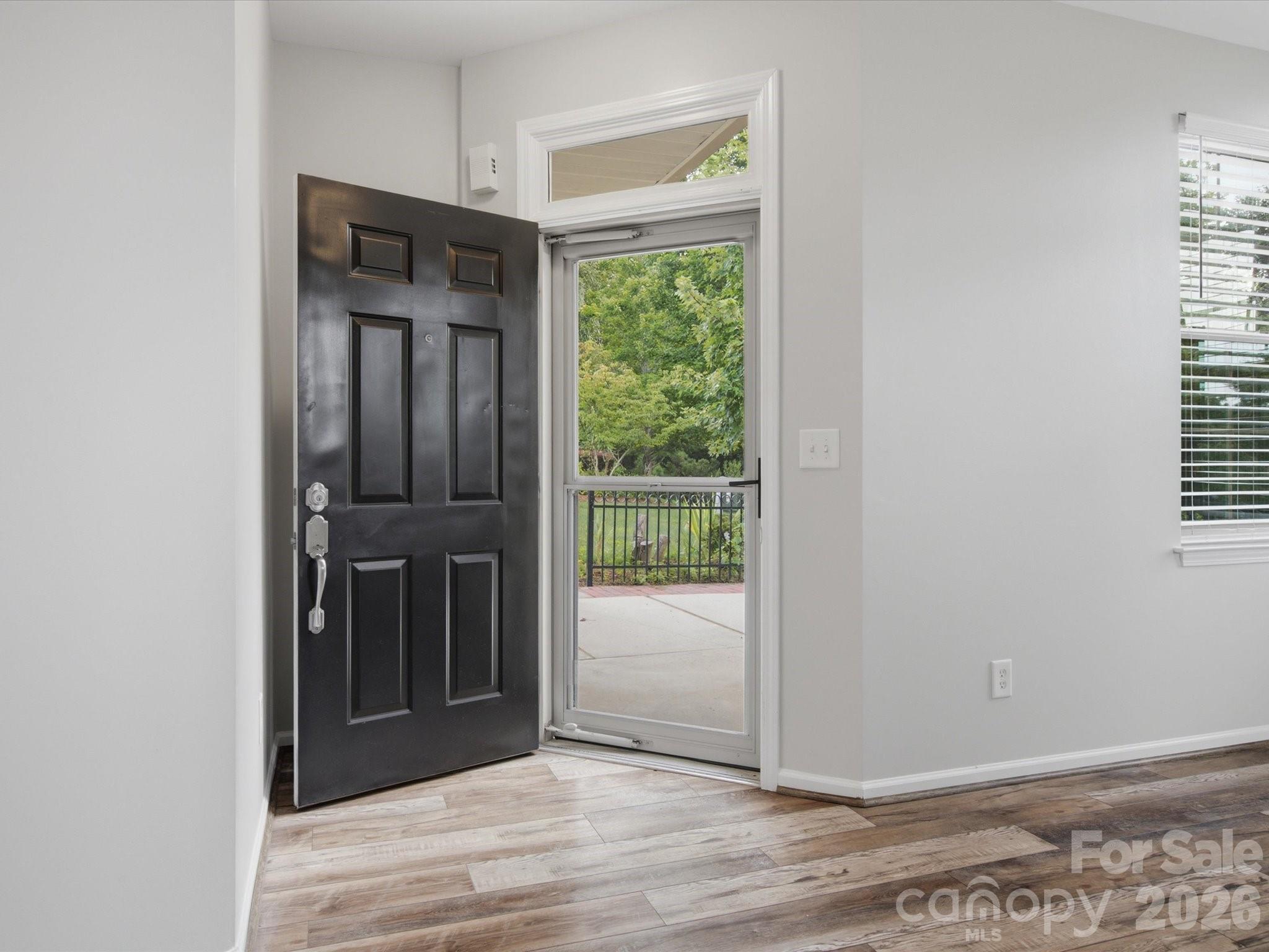868 Ledgestone Court — Tega Cay