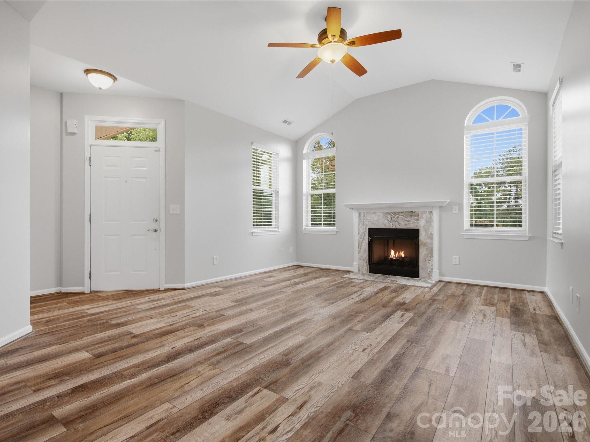 868 Ledgestone Court — Tega Cay