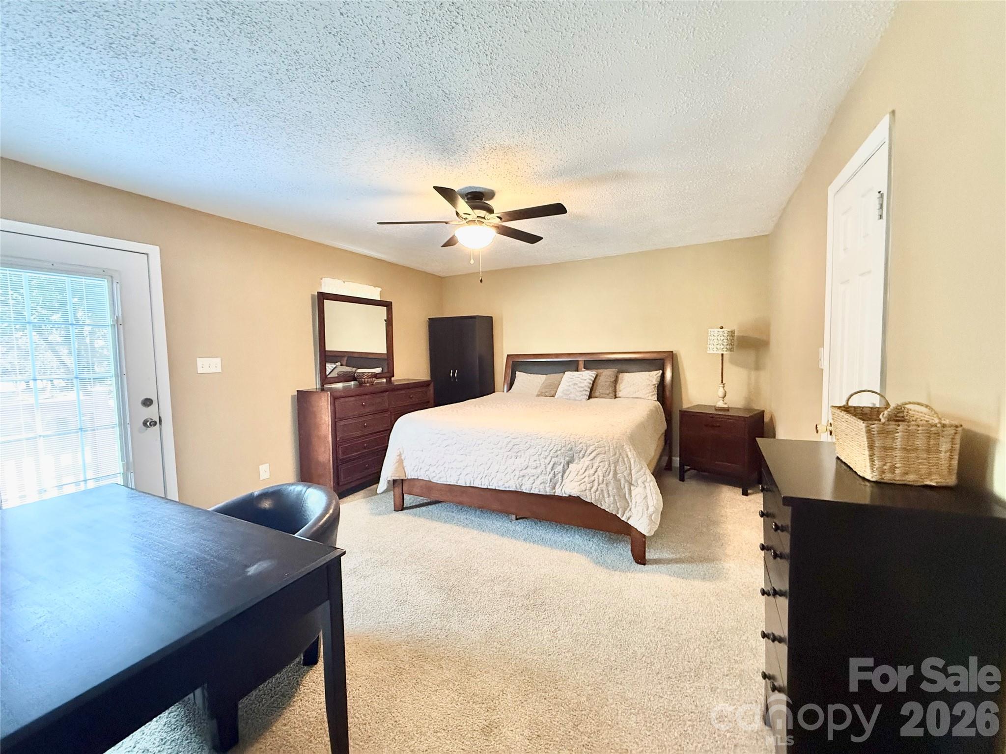 715 Grandview Road — Clover