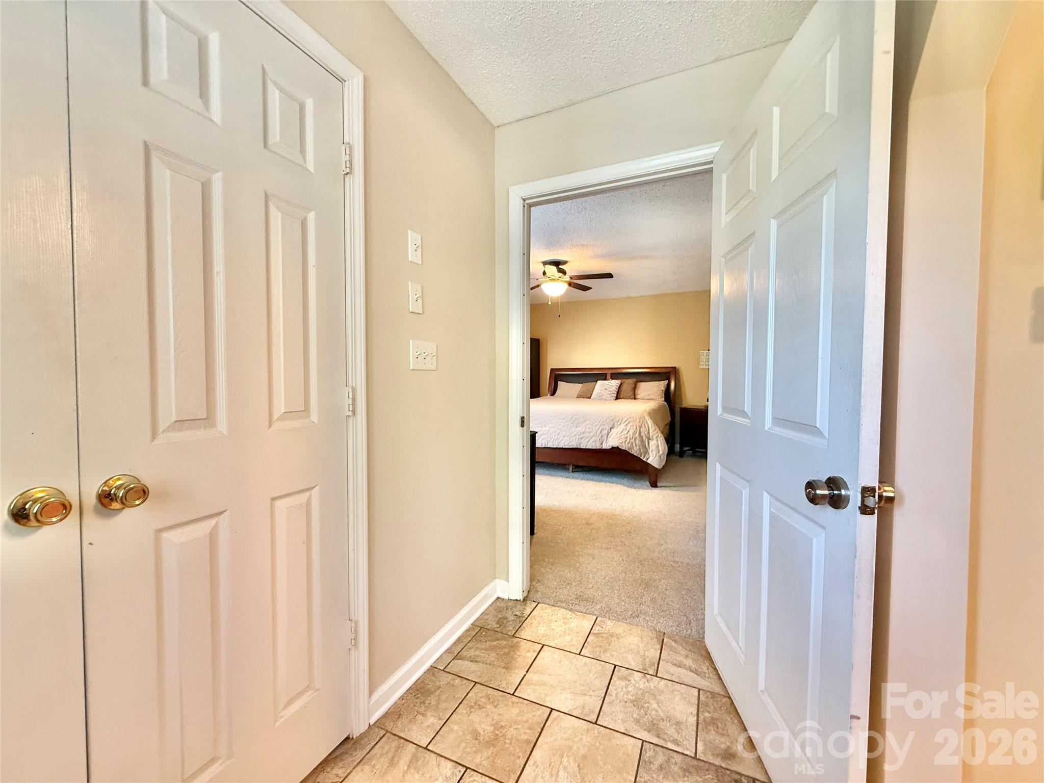 715 Grandview Road — Clover