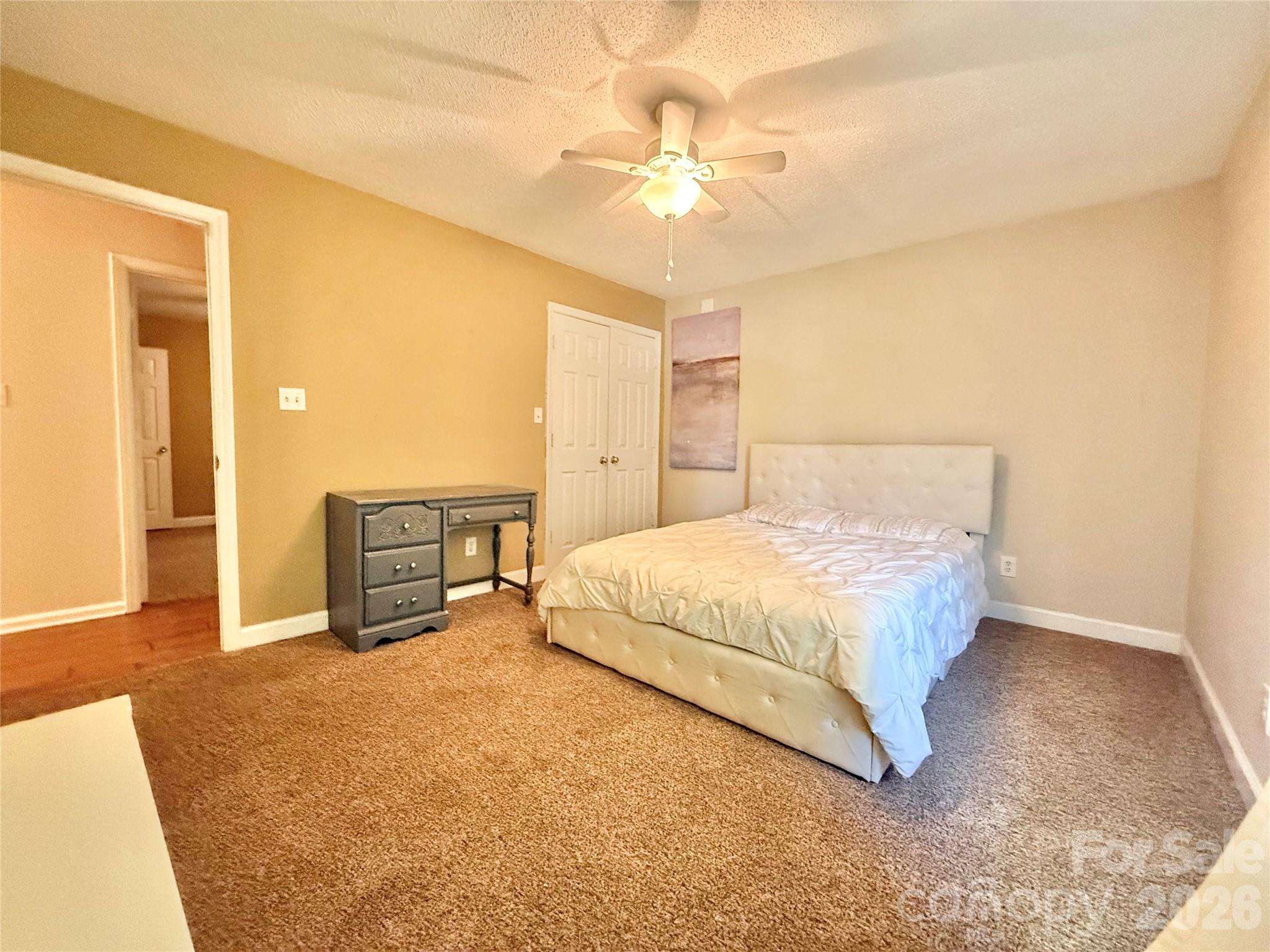 715 Grandview Road — Clover