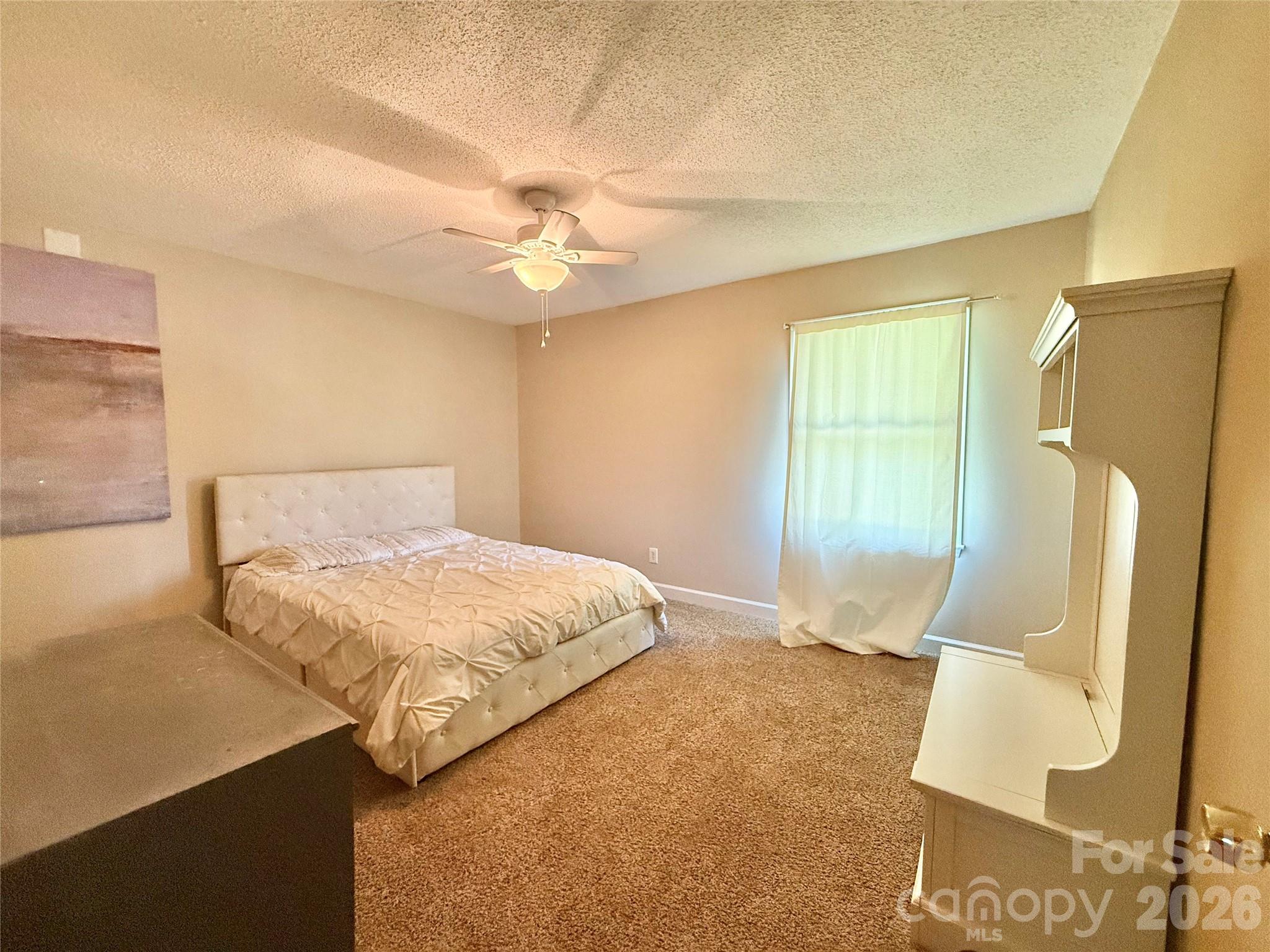 715 Grandview Road — Clover