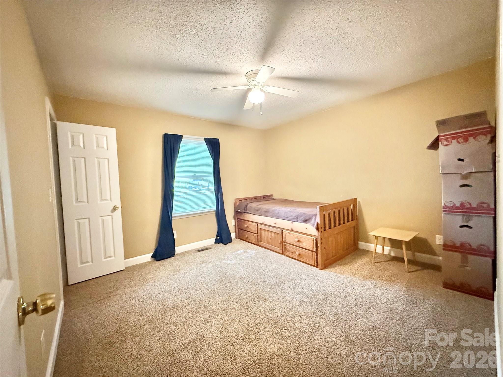715 Grandview Road — Clover