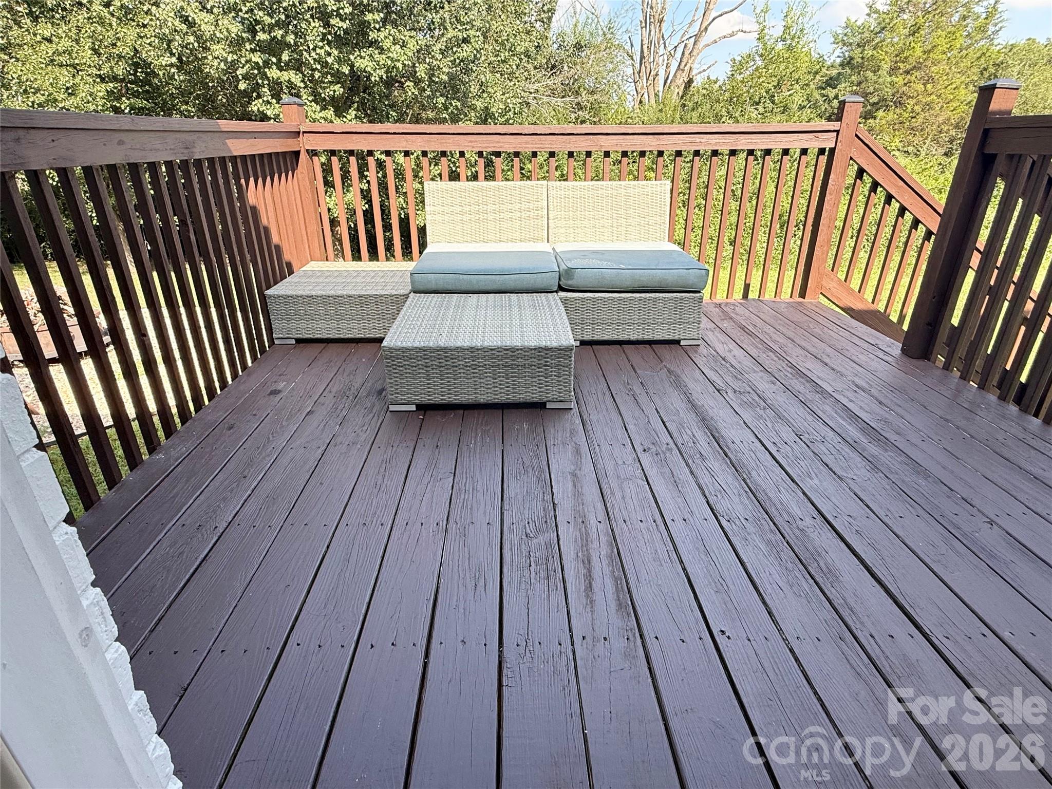 715 Grandview Road — Clover