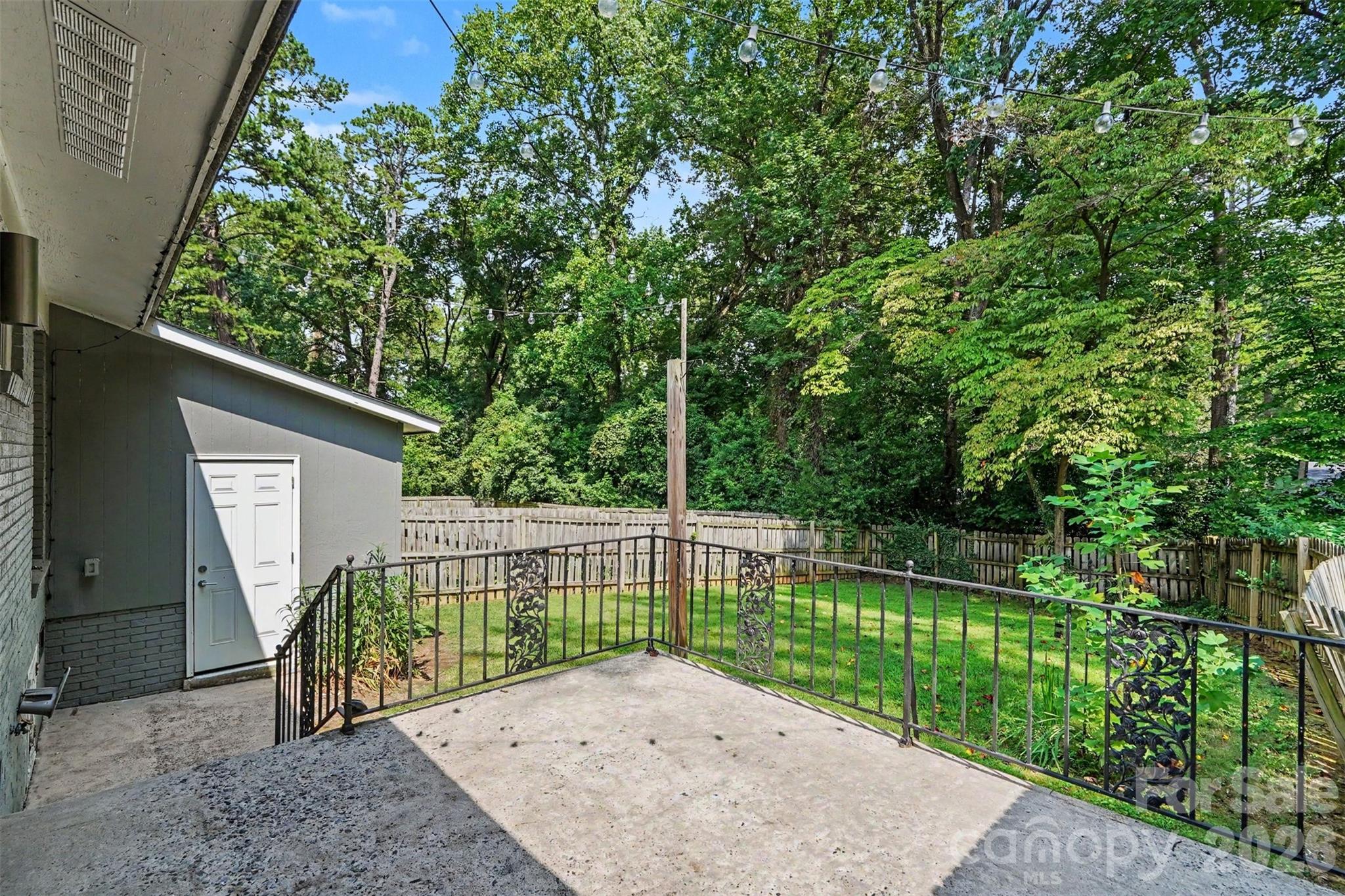 1741 Herrin Avenue — Charlotte