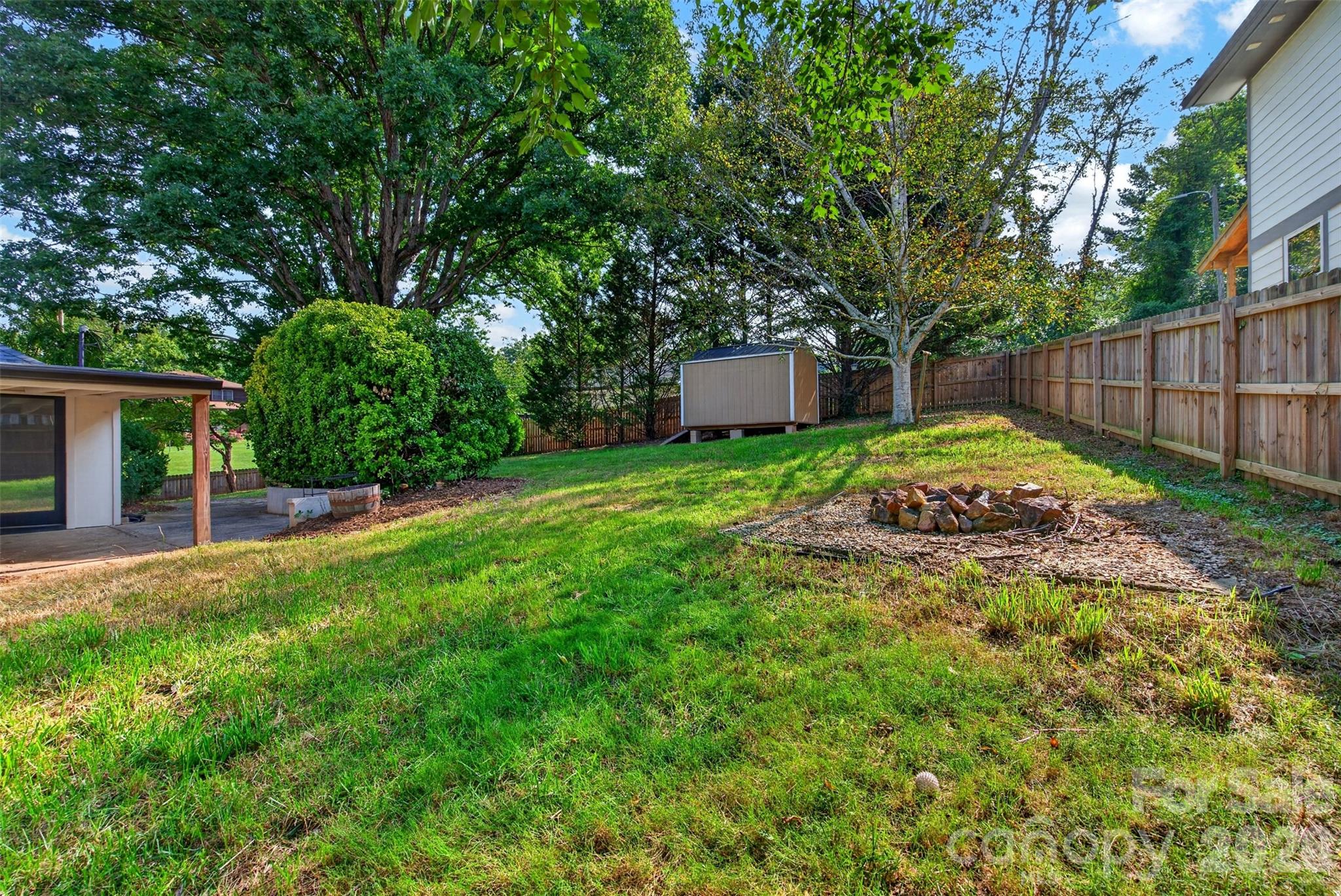 39 Wyatt Street — Asheville