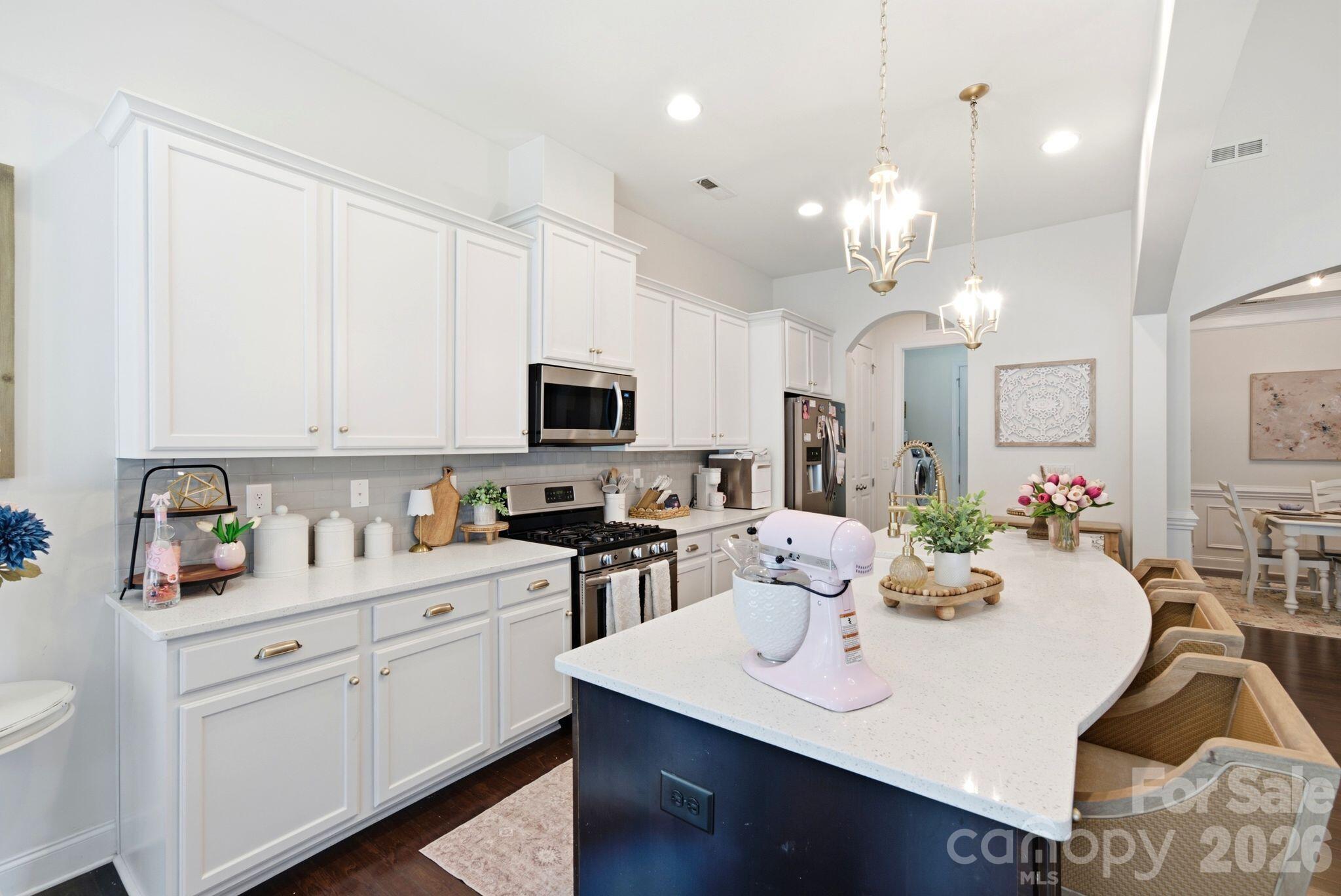2017 Pinyon Lane — Lancaster