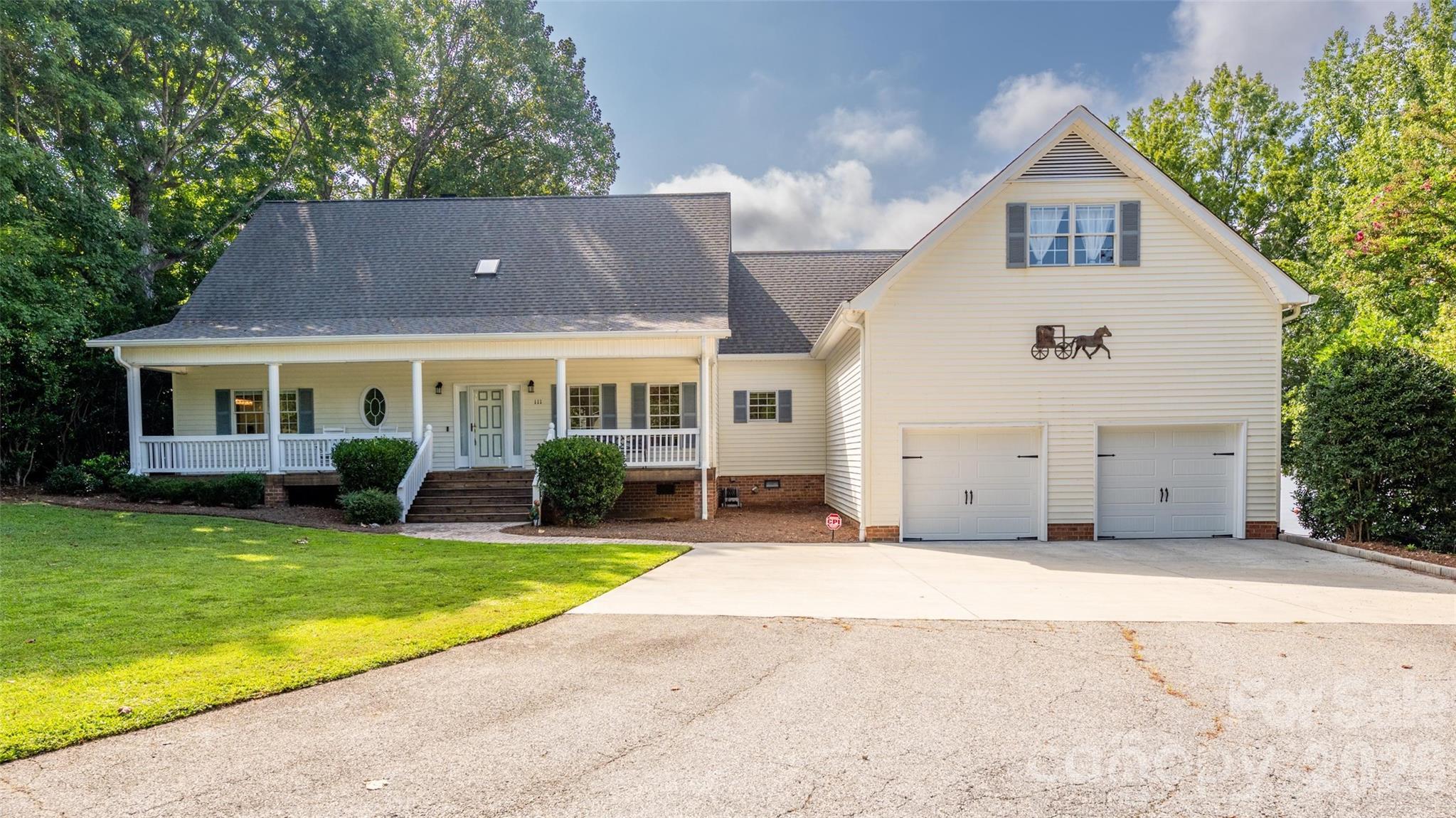 111 Leesburg Lane — Troutman