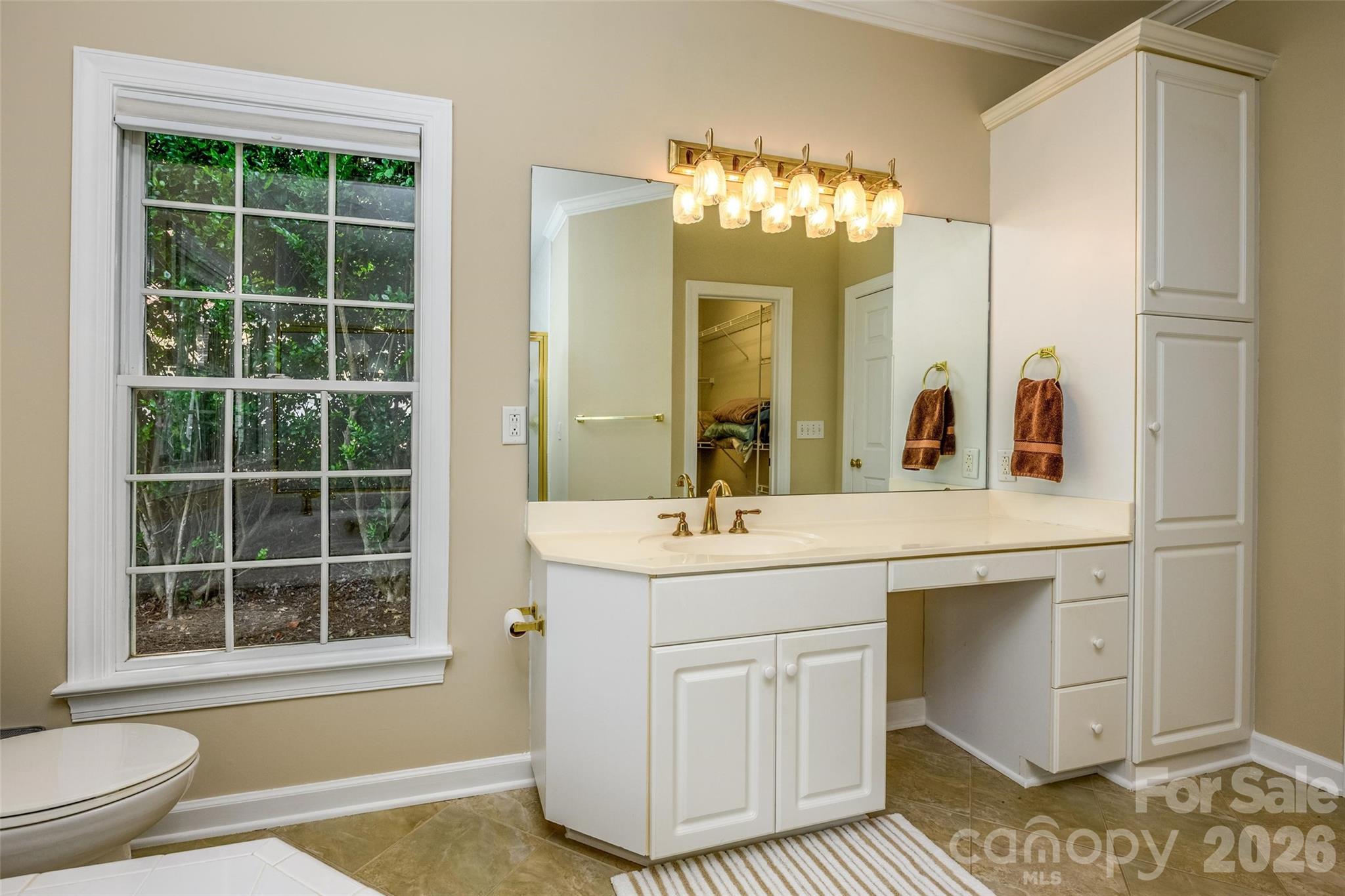111 Leesburg Lane — Troutman
