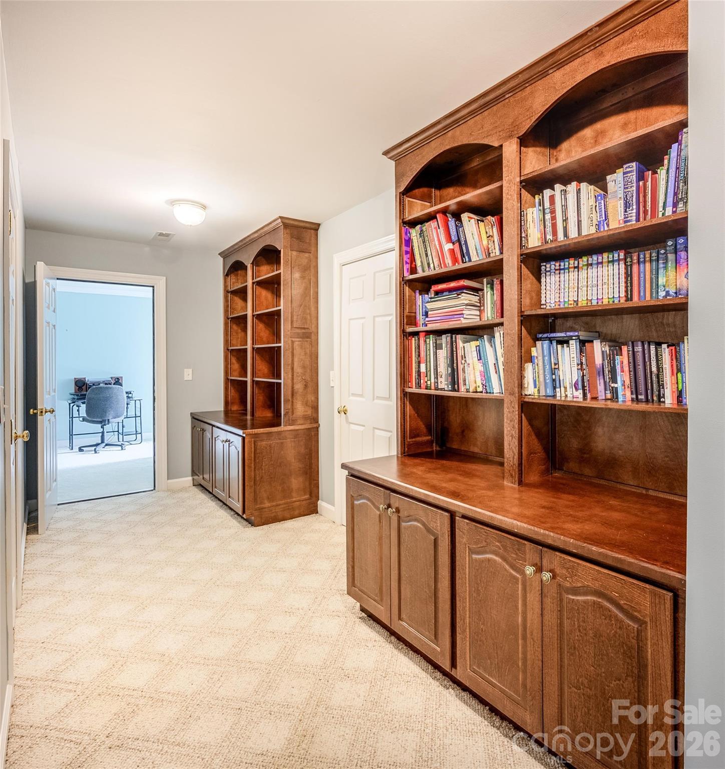 111 Leesburg Lane — Troutman