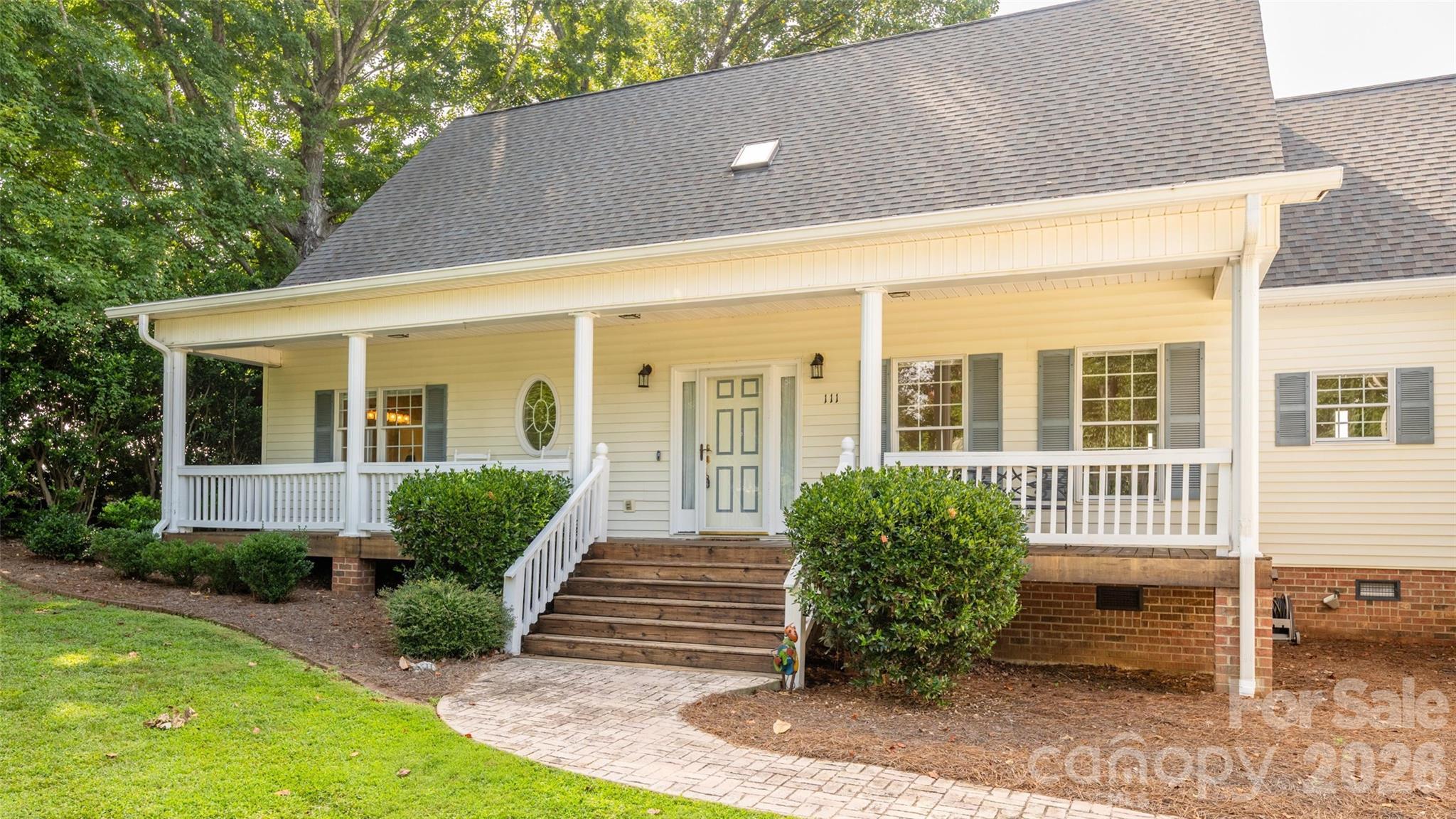 111 Leesburg Lane — Troutman