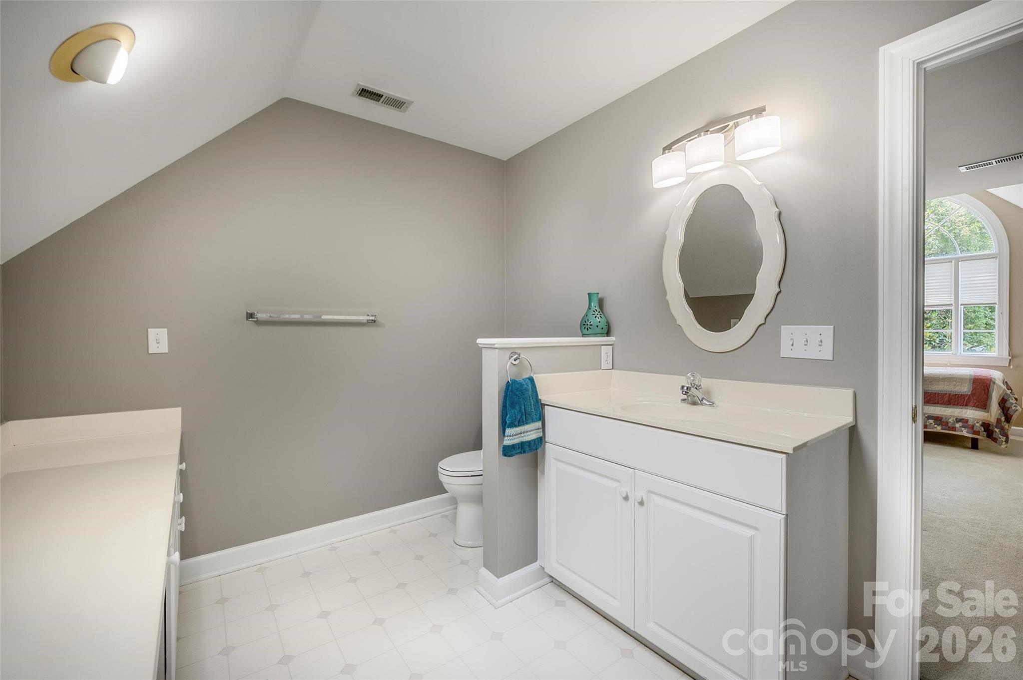 111 Leesburg Lane — Troutman