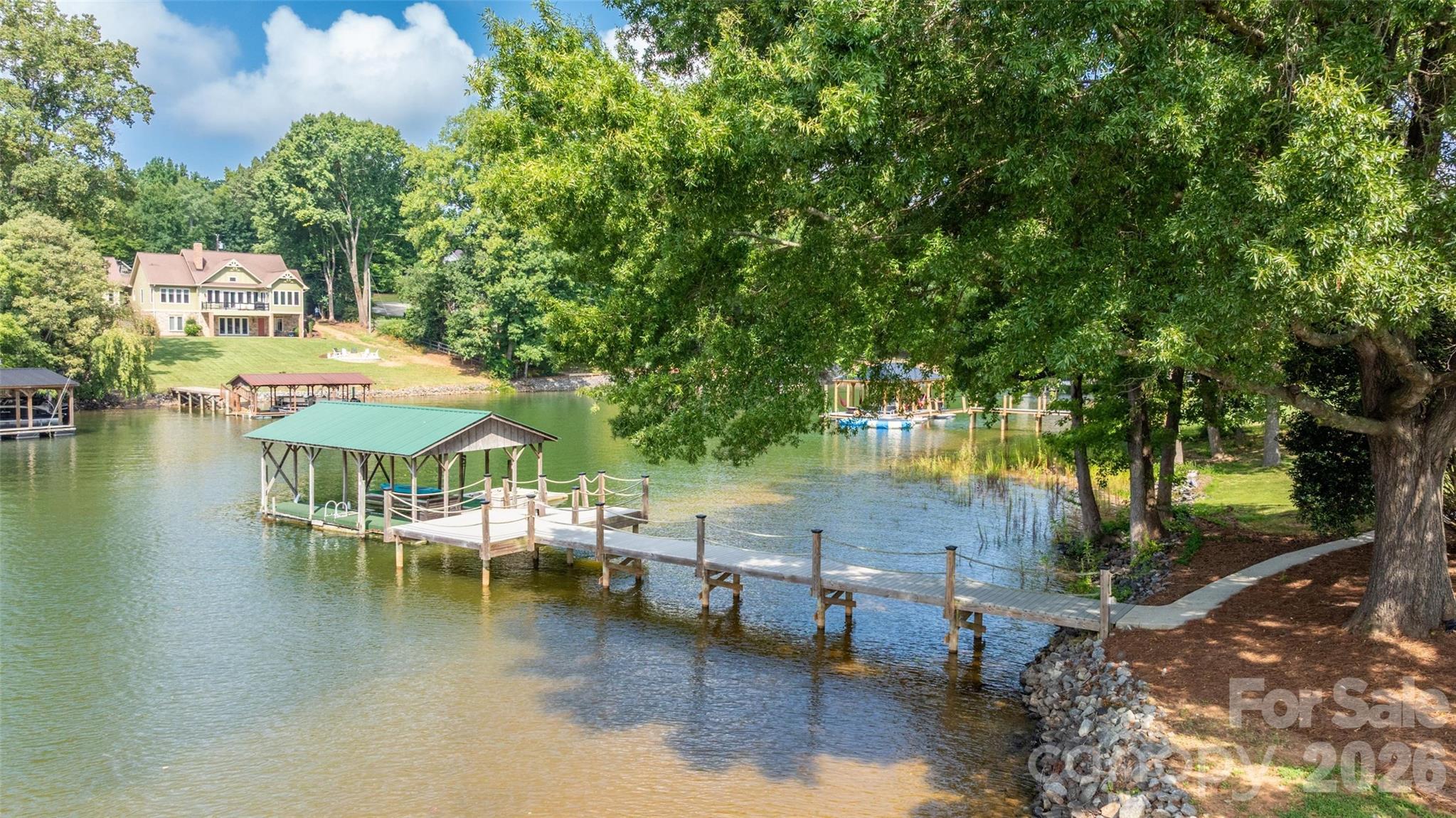 111 Leesburg Lane — Troutman