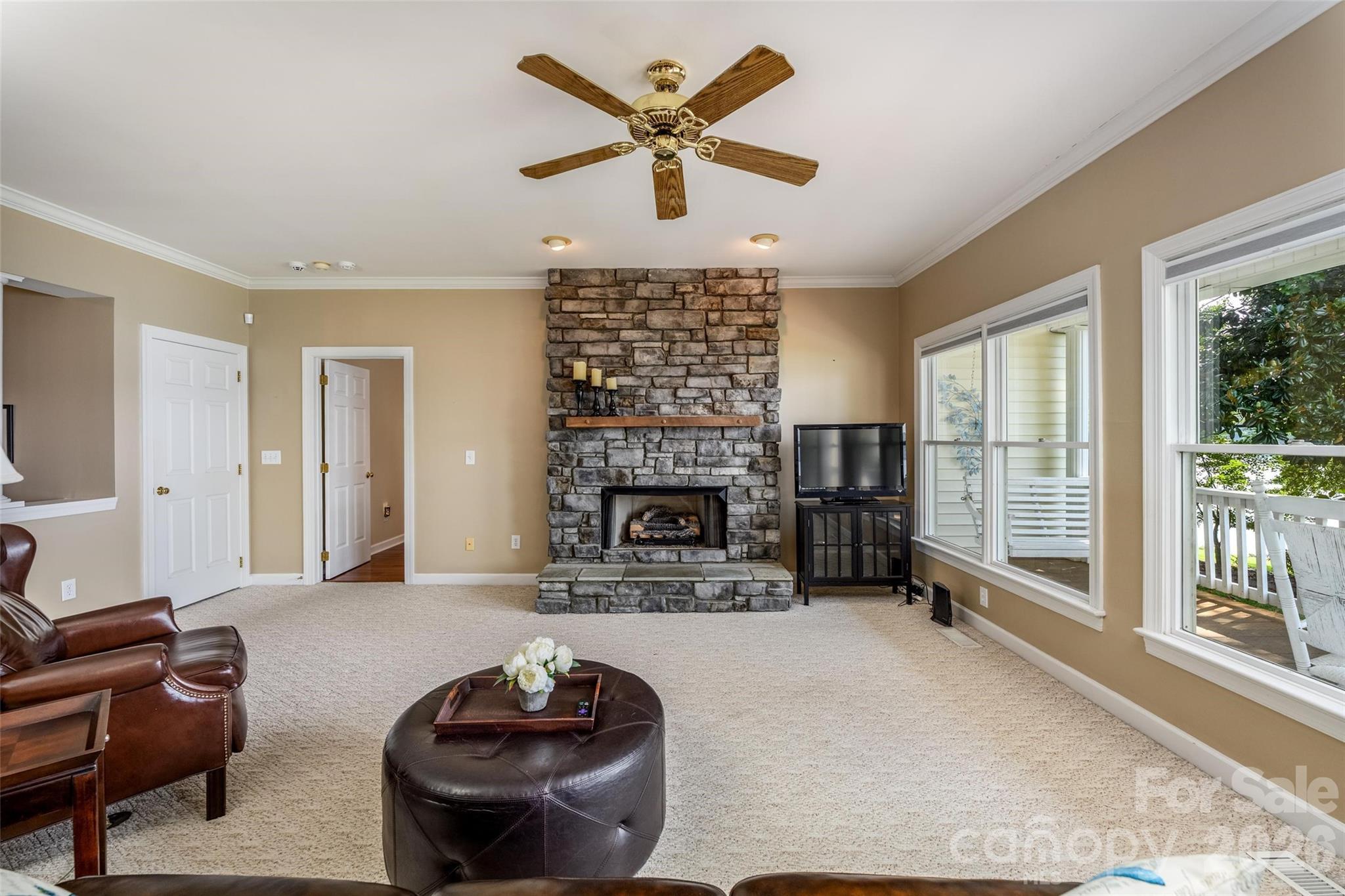111 Leesburg Lane — Troutman
