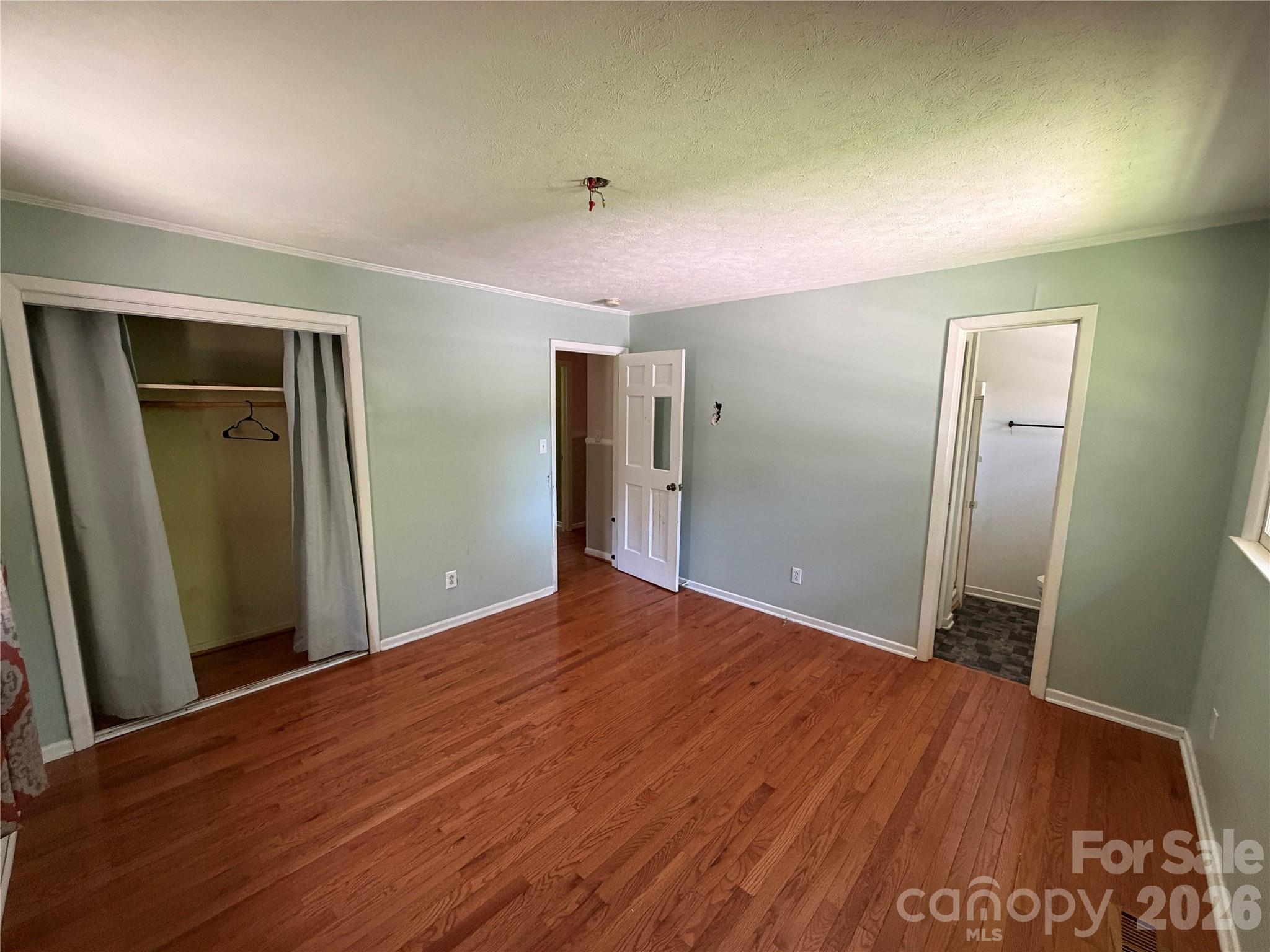 517 Goldwater Street — Shelby