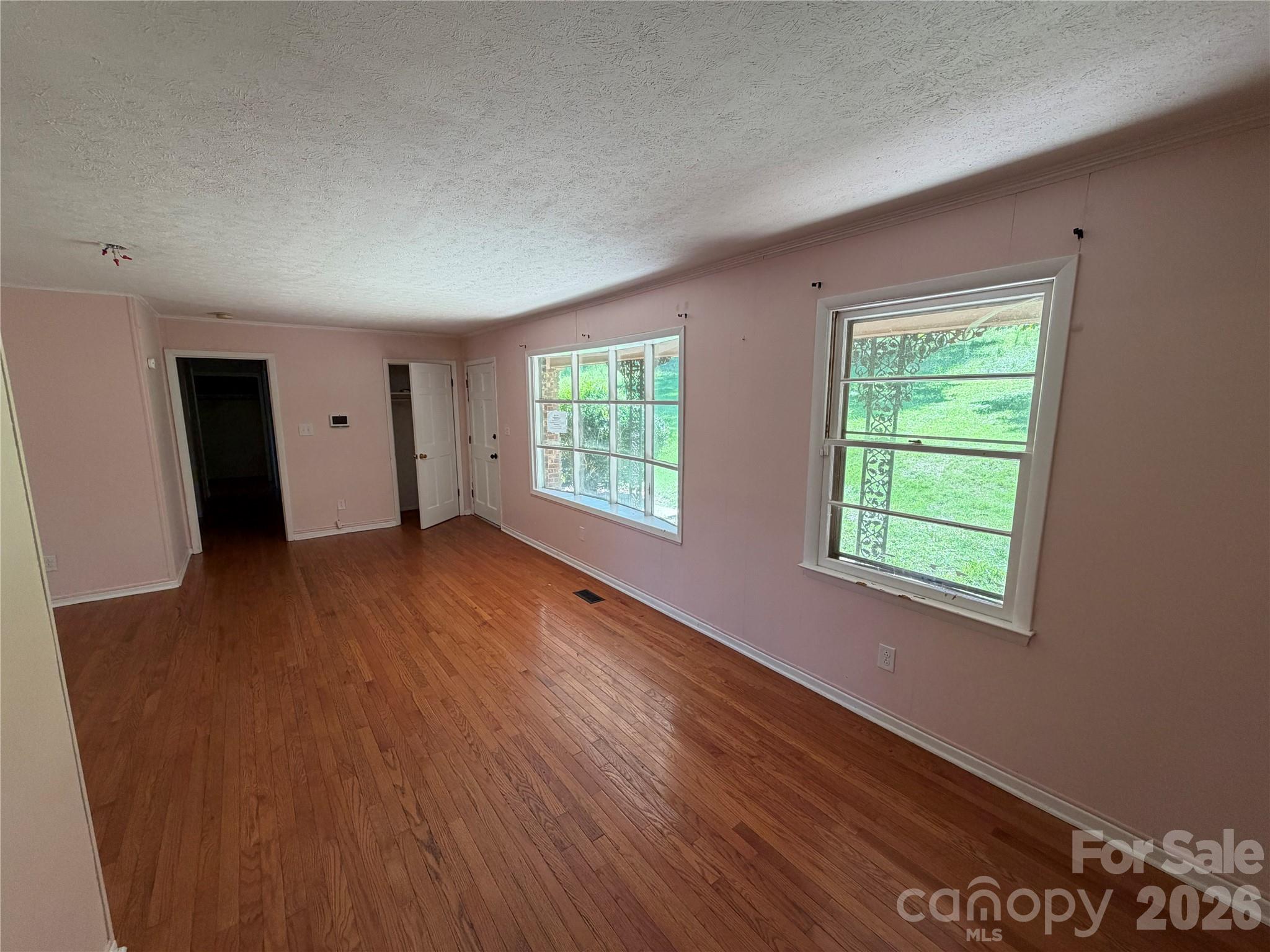 517 Goldwater Street — Shelby