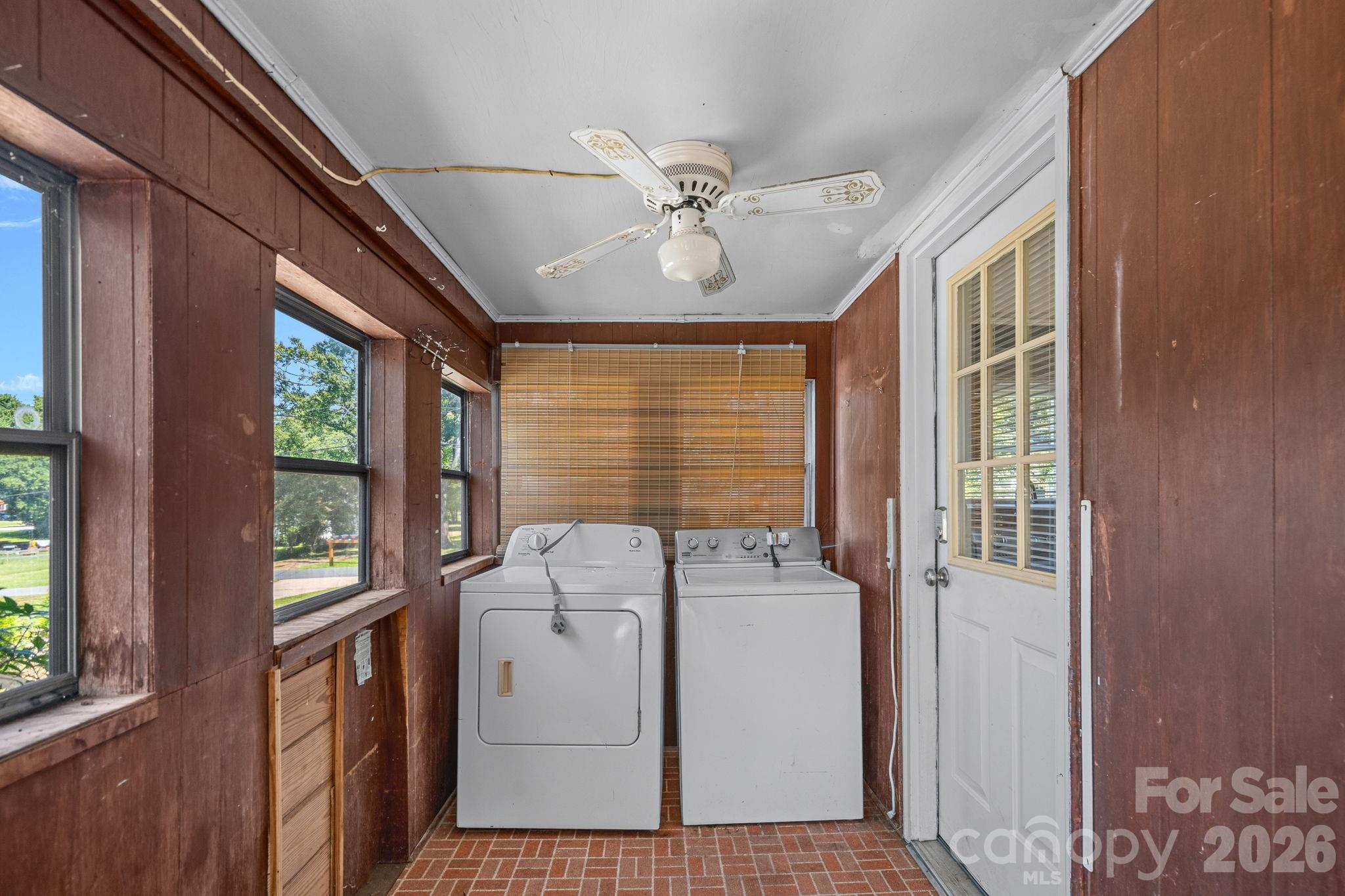 1127 Thompson Avenue — Charlotte