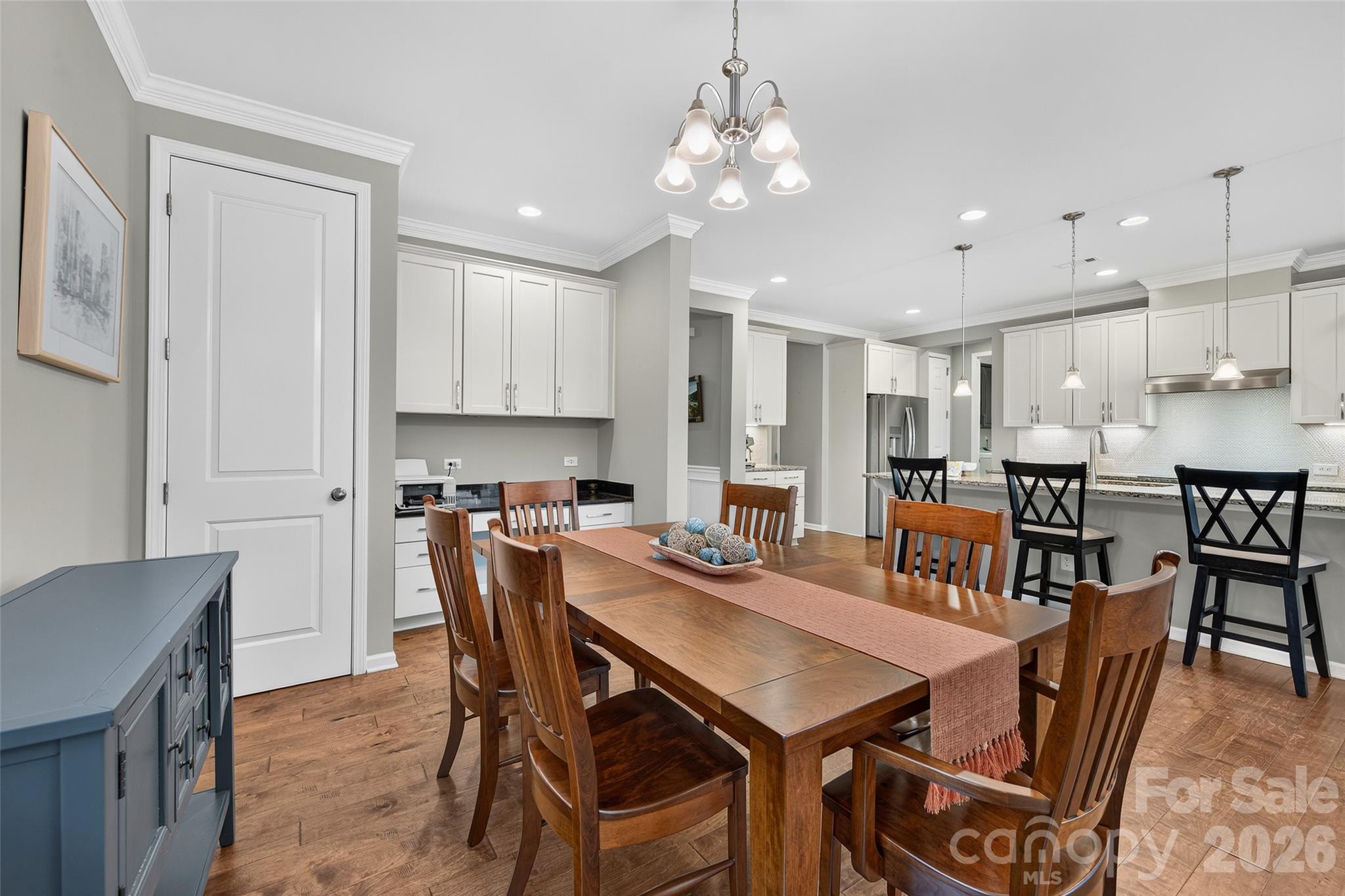 8829 Bur Lane — Huntersville