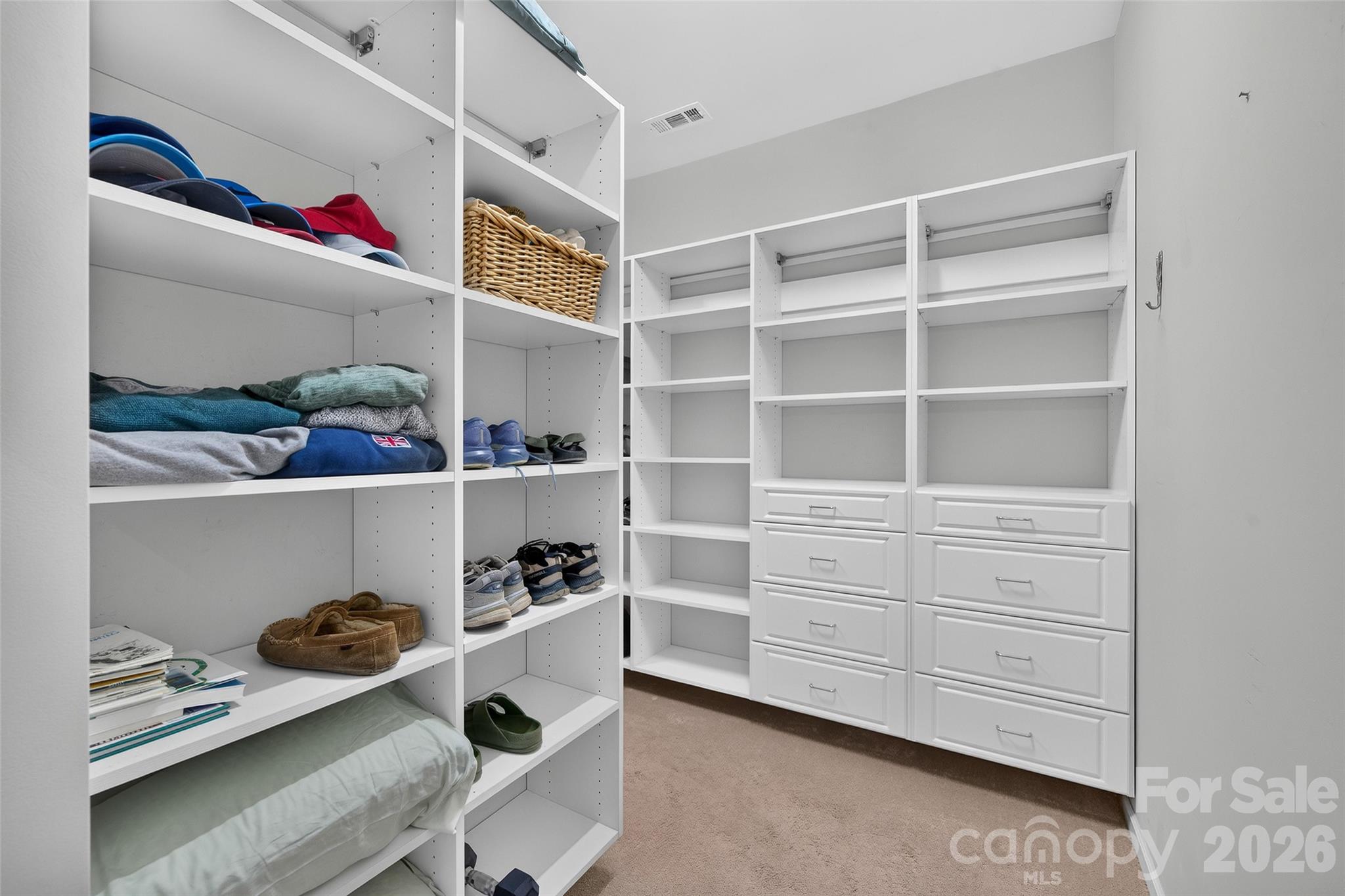 8829 Bur Lane — Huntersville