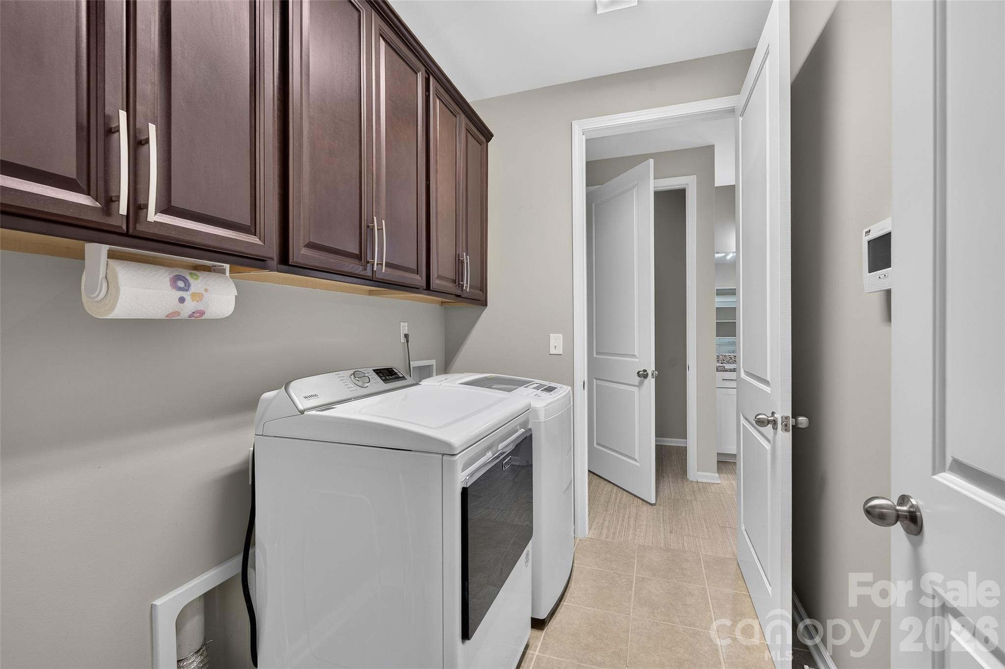 8829 Bur Lane — Huntersville