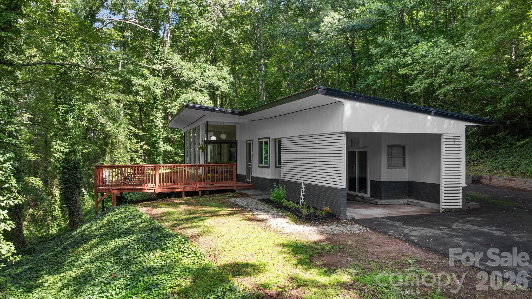 103 Riverwood Drive — Sylva