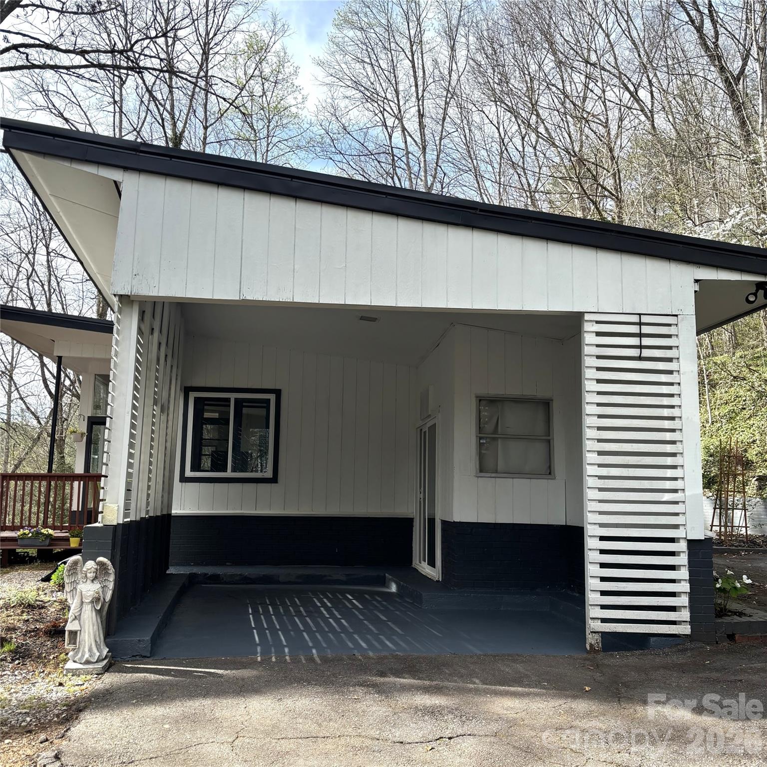 103 Riverwood Drive — Sylva