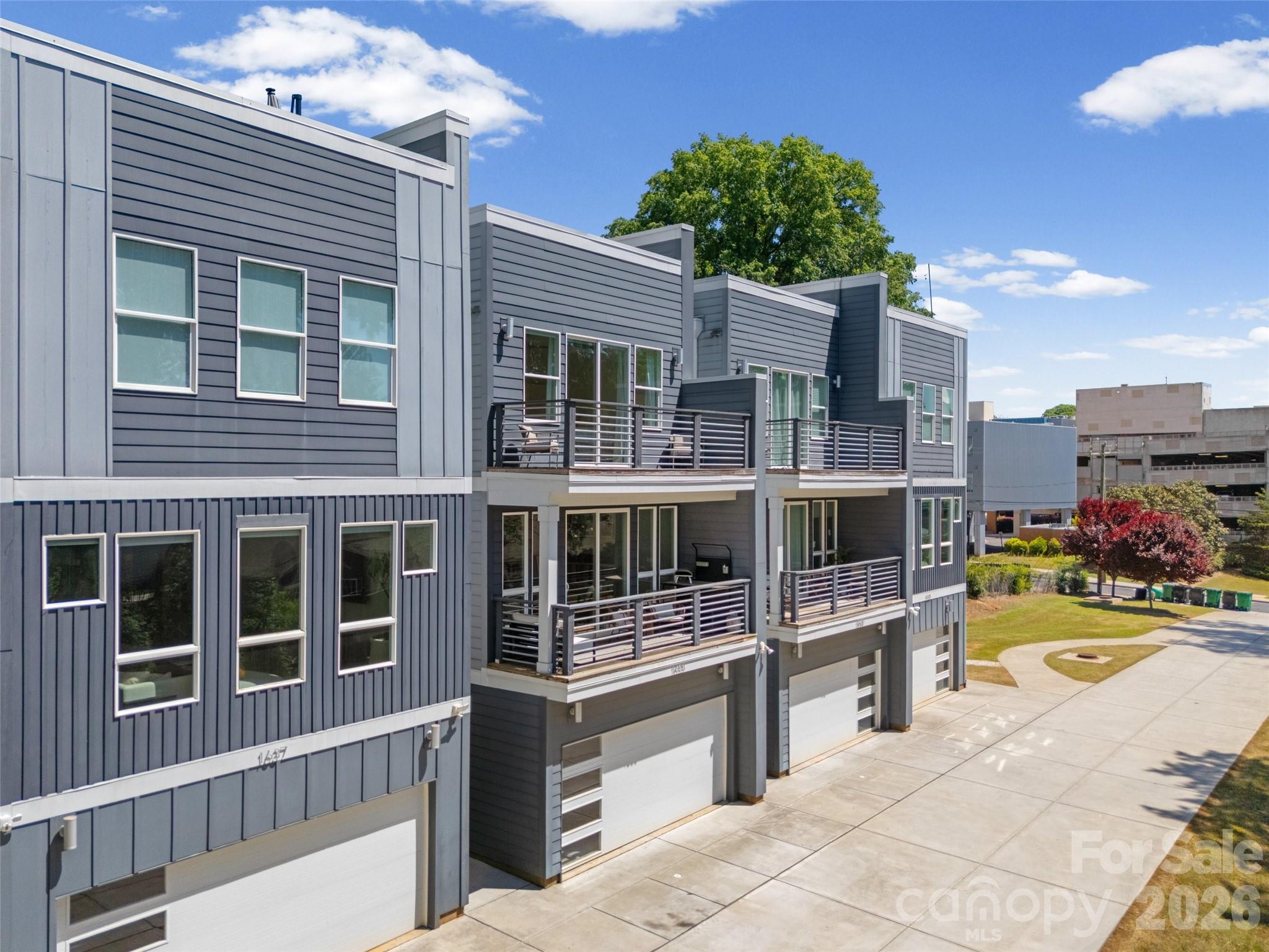 1633 Duckworth Avenue — Charlotte