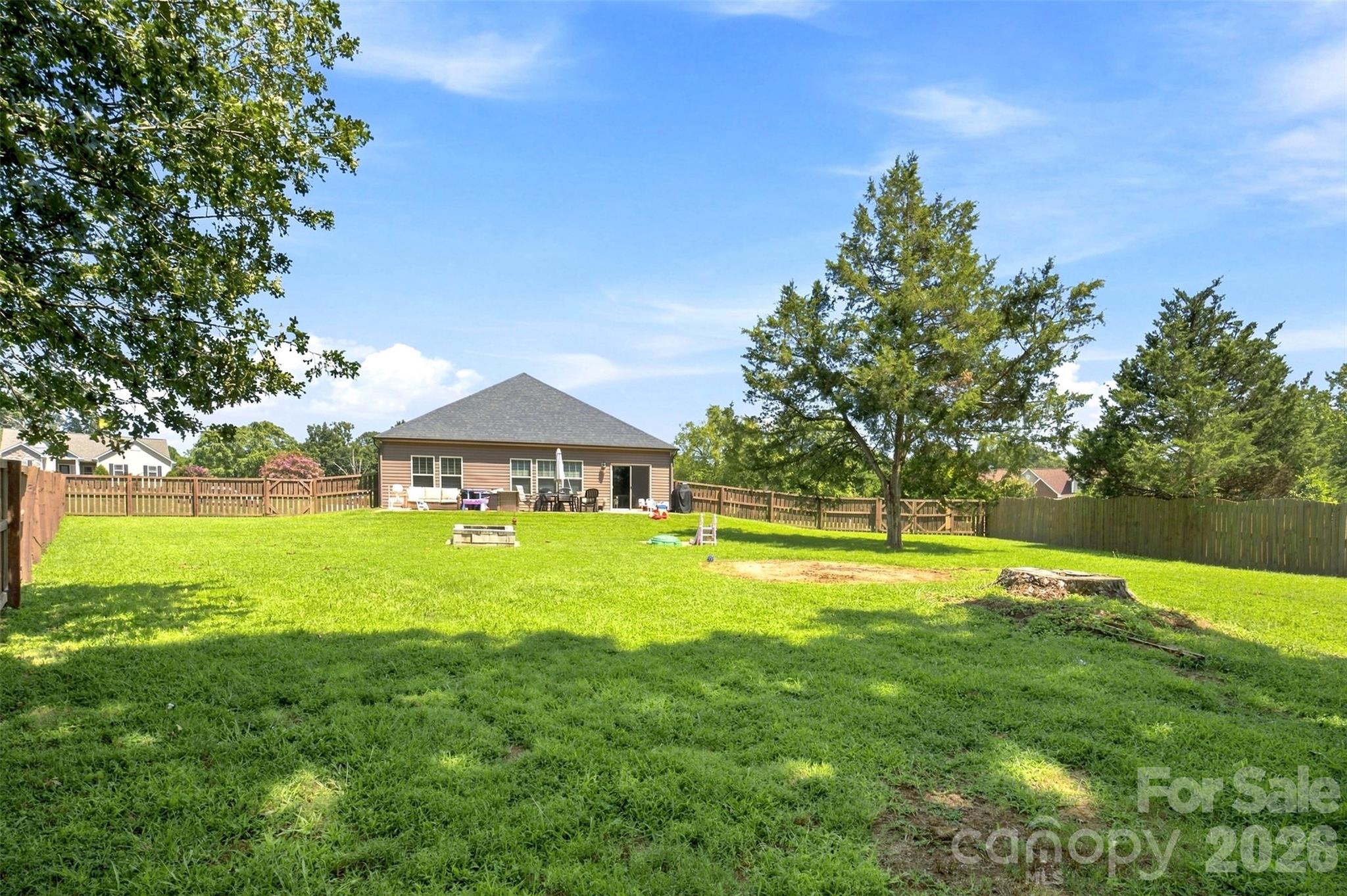 142 Donsdale Drive — Statesville