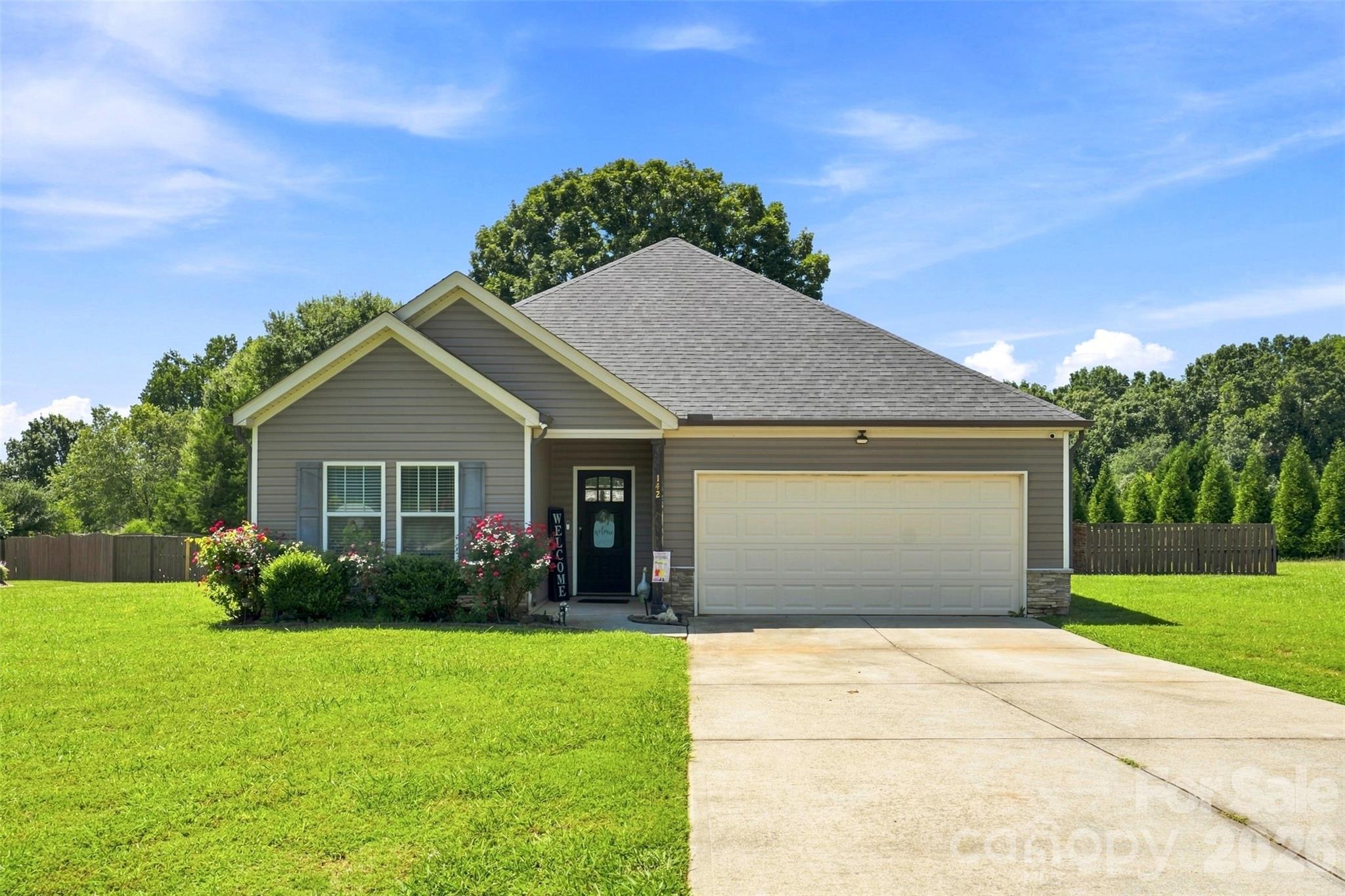 142 Donsdale Drive — Statesville
