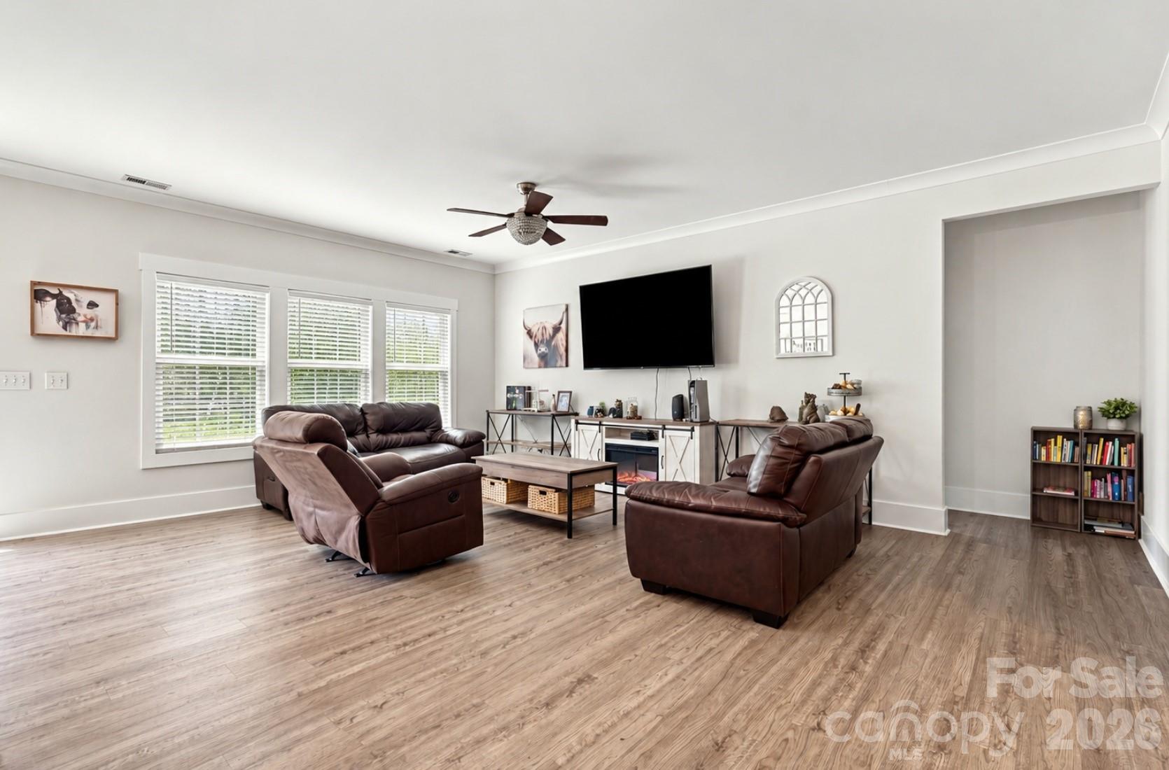 142 Donsdale Drive — Statesville
