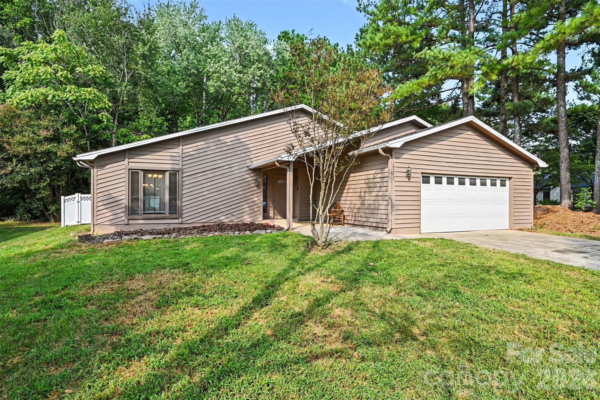 10225 Atchinson Drive — Mint Hill