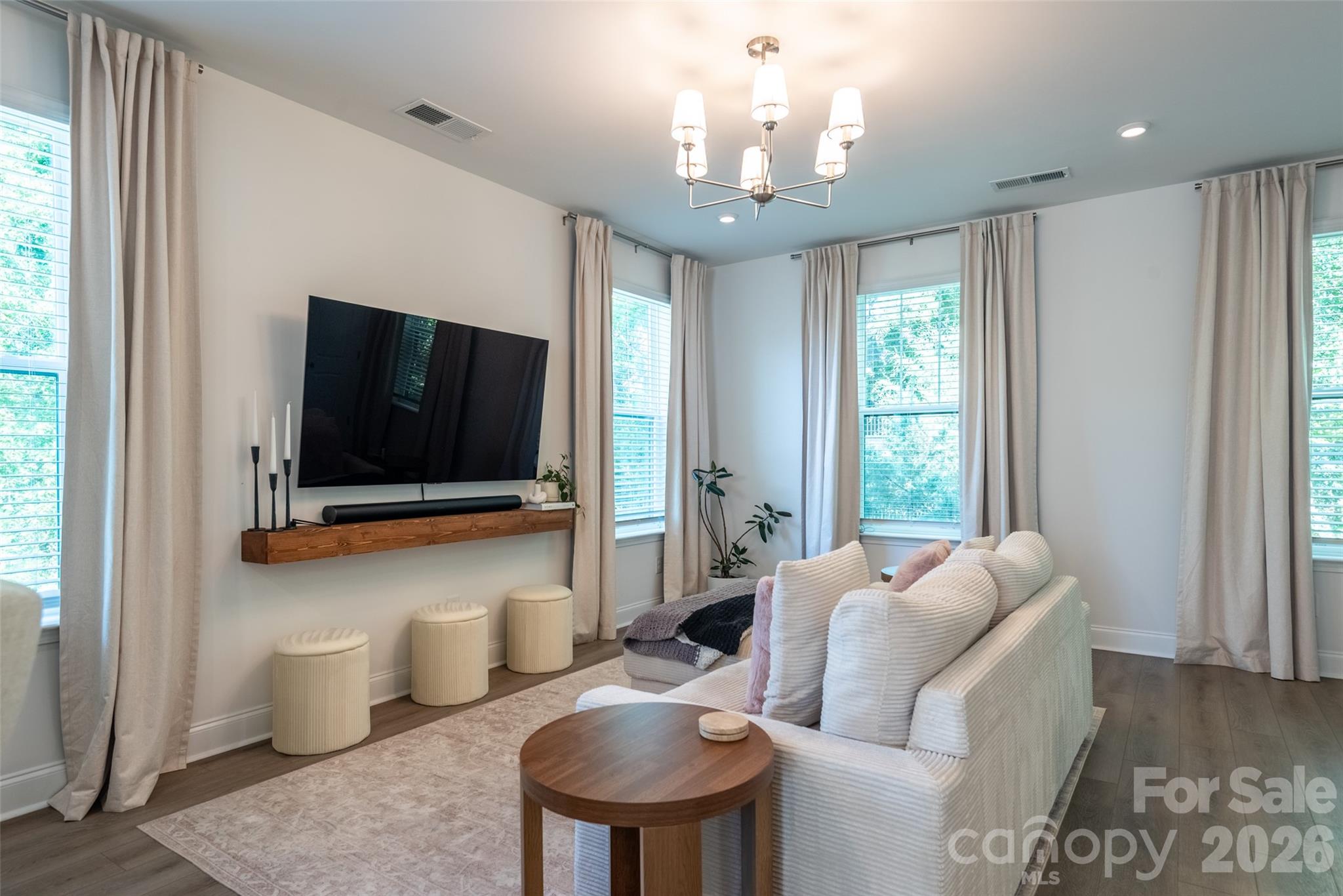 14038 Felix Lane — Charlotte