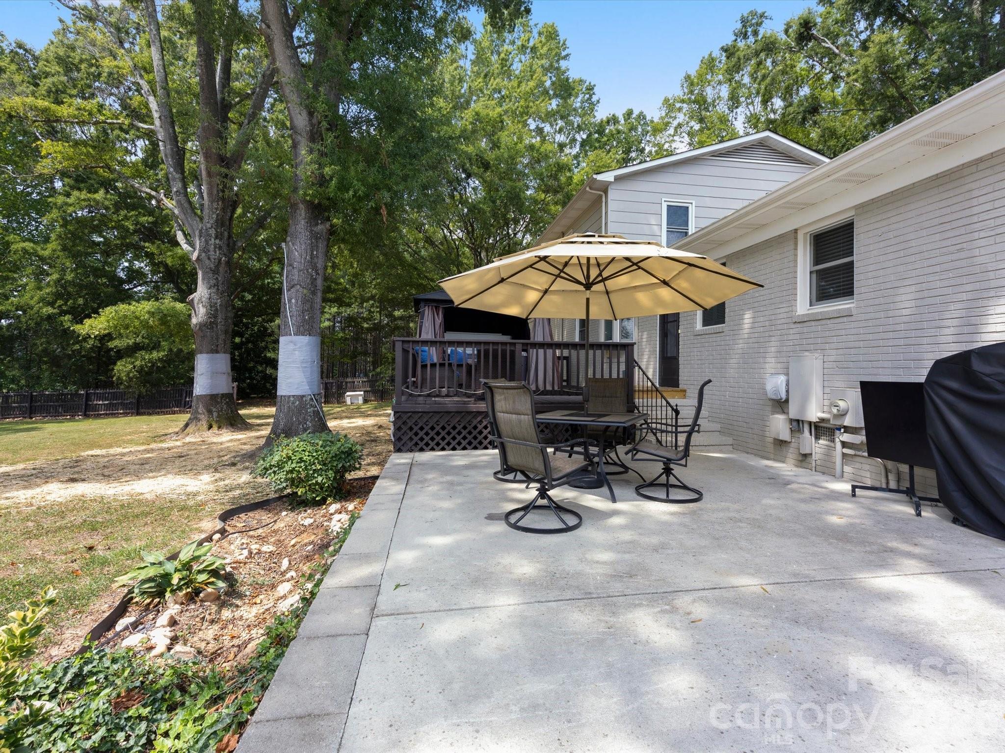133 Franklin Drive — Mooresville