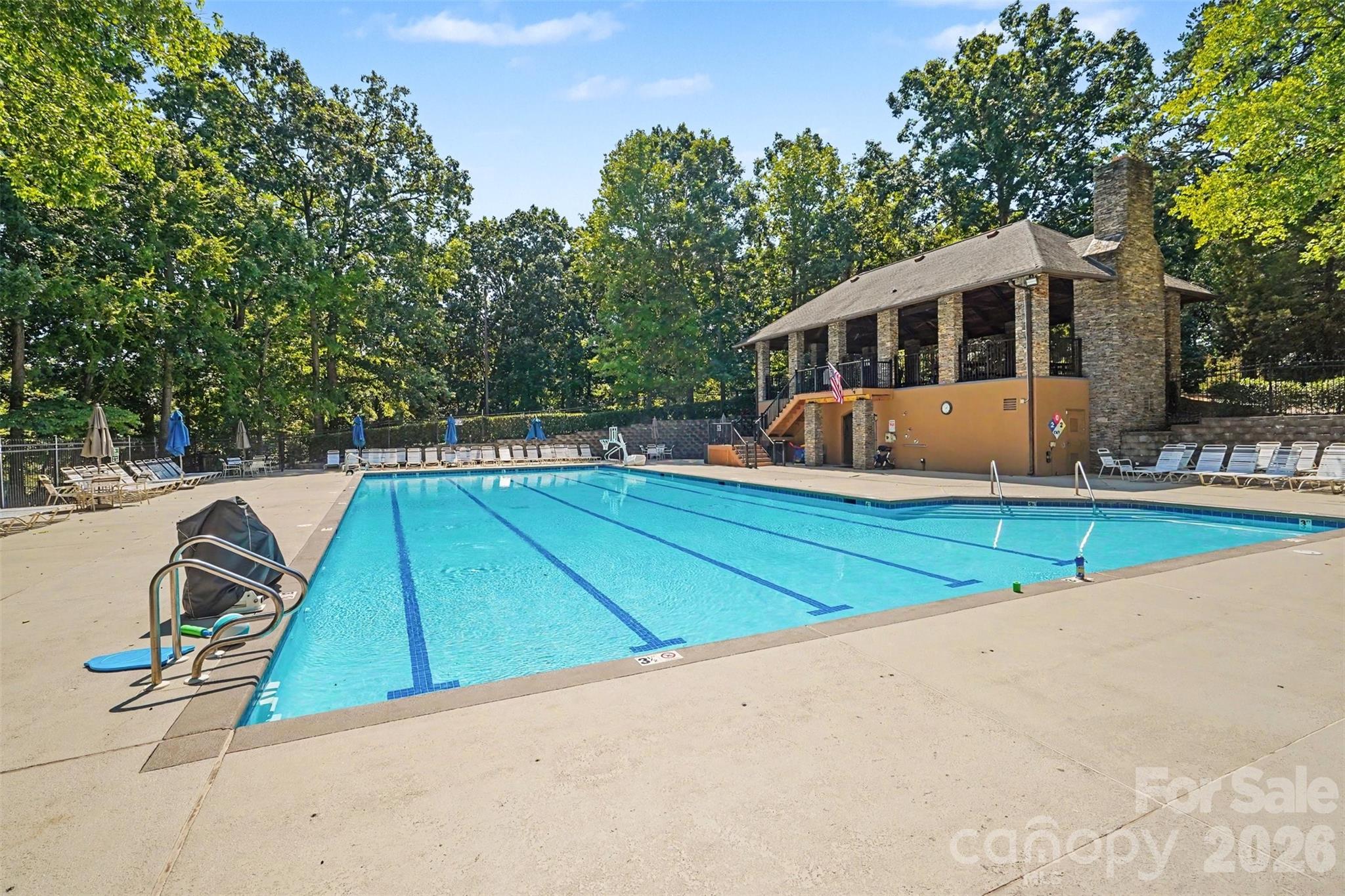 6443 High Creek Court — Charlotte