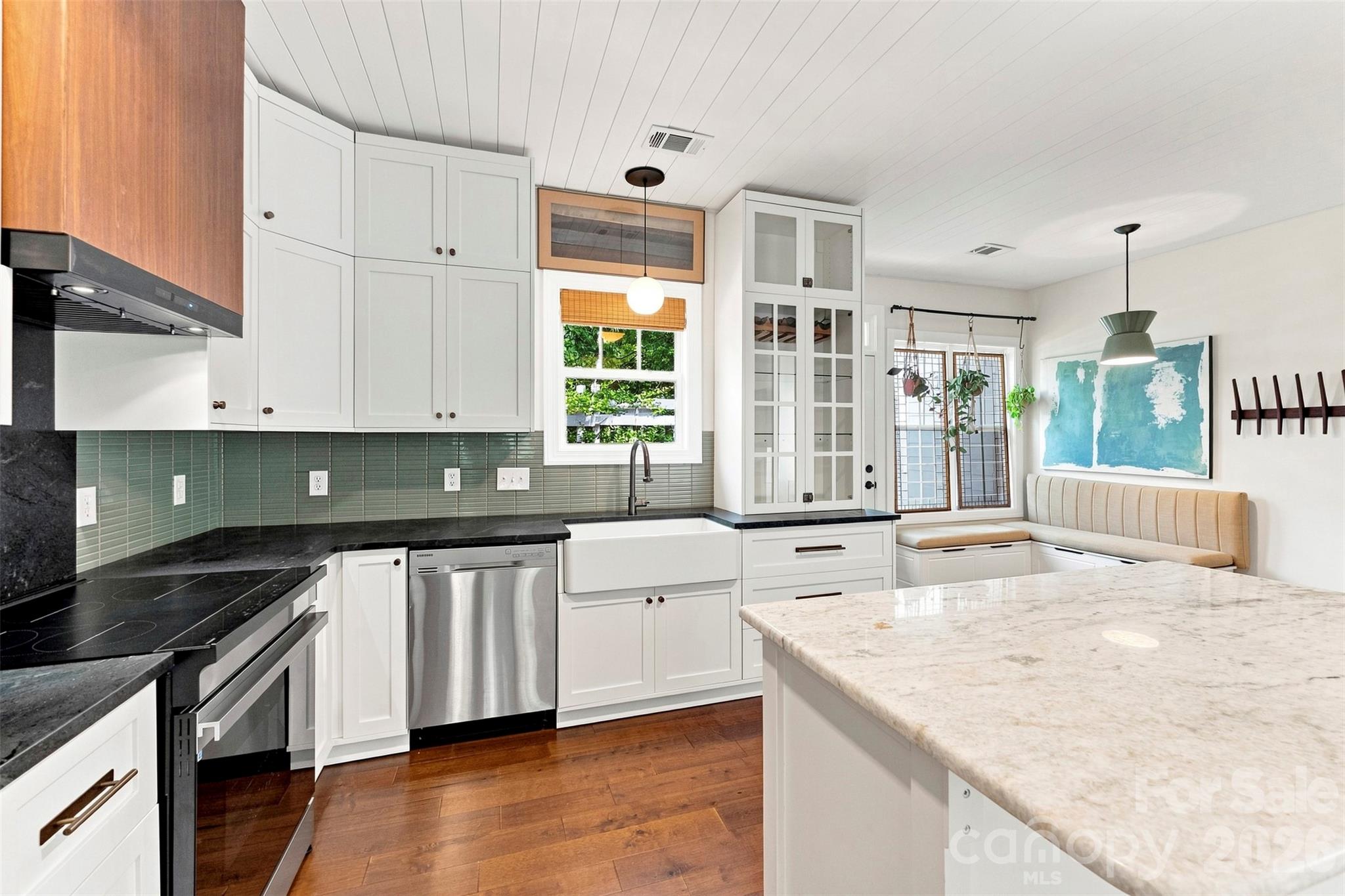 14100 Garden District Row — Huntersville