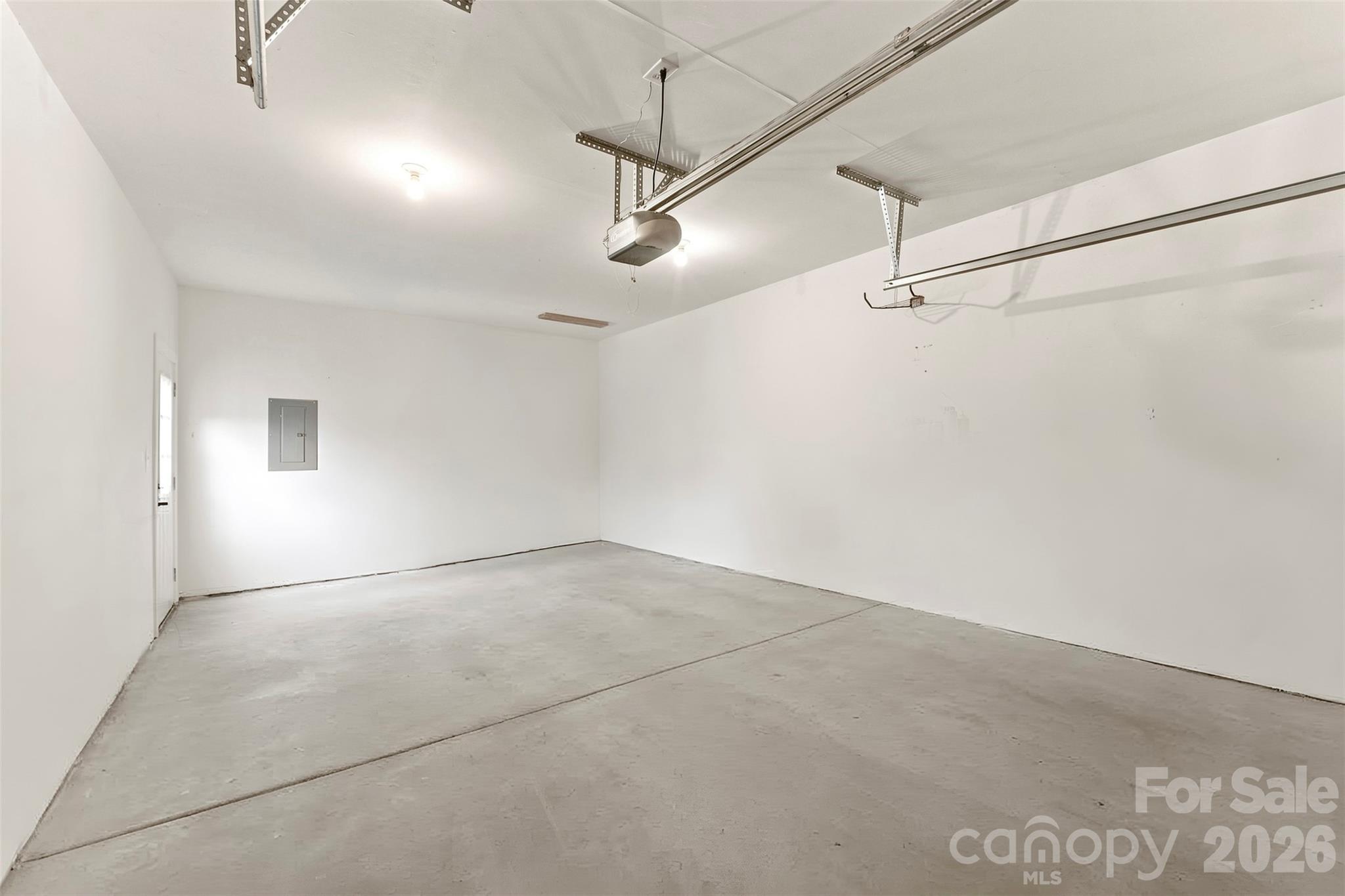 14100 Garden District Row — Huntersville
