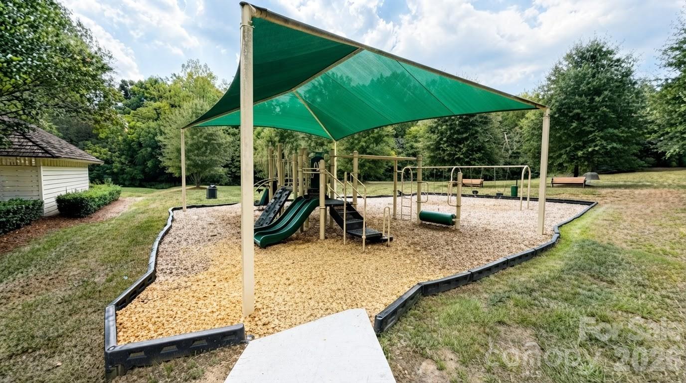 14100 Garden District Row — Huntersville