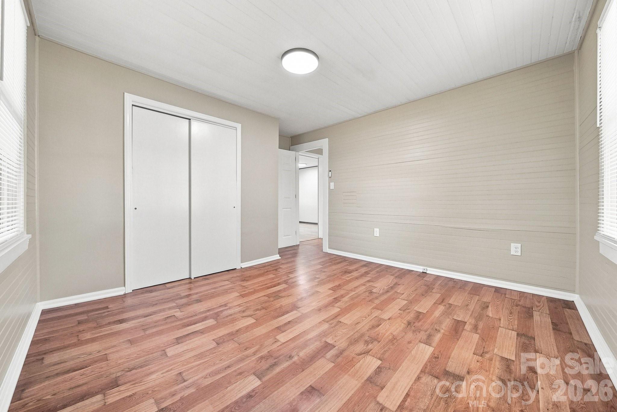 8 Crescent Street — Granite Falls