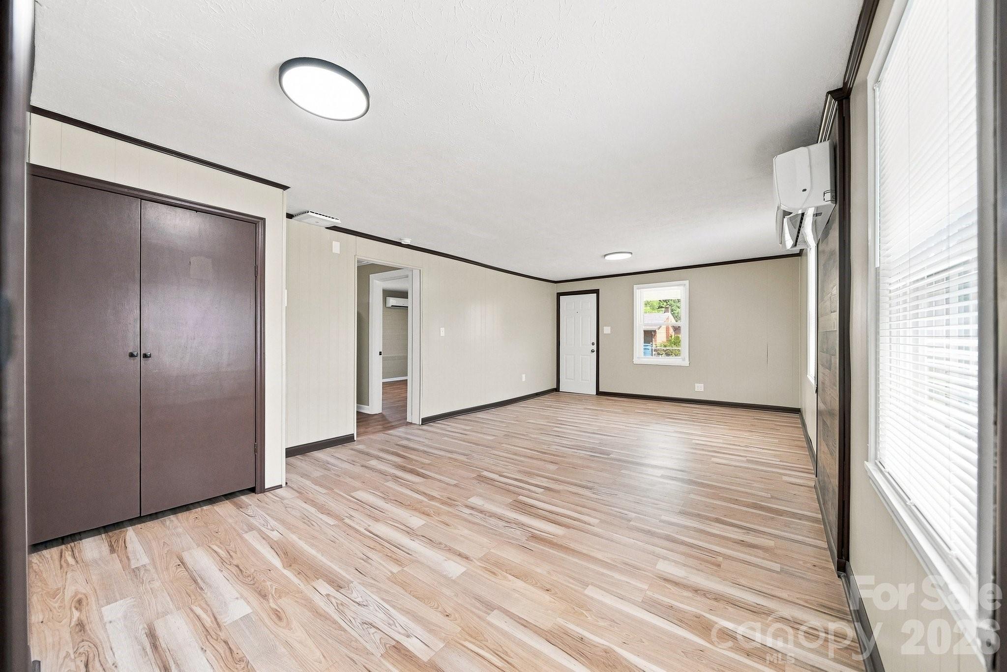 8 Crescent Street — Granite Falls