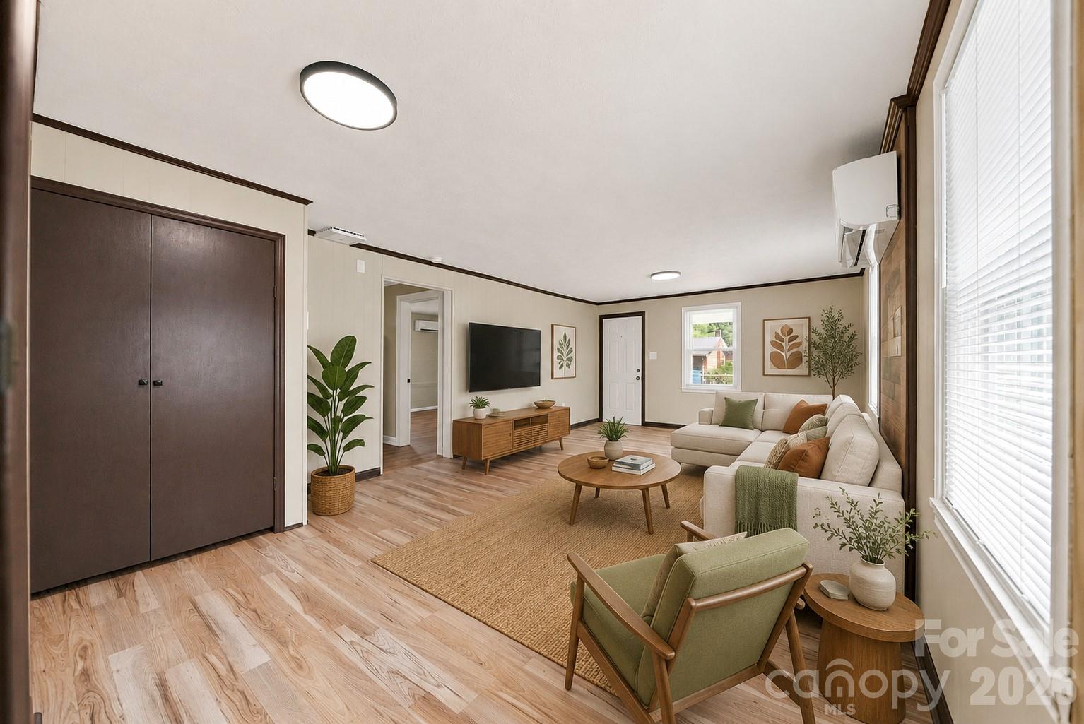 8 Crescent Street — Granite Falls