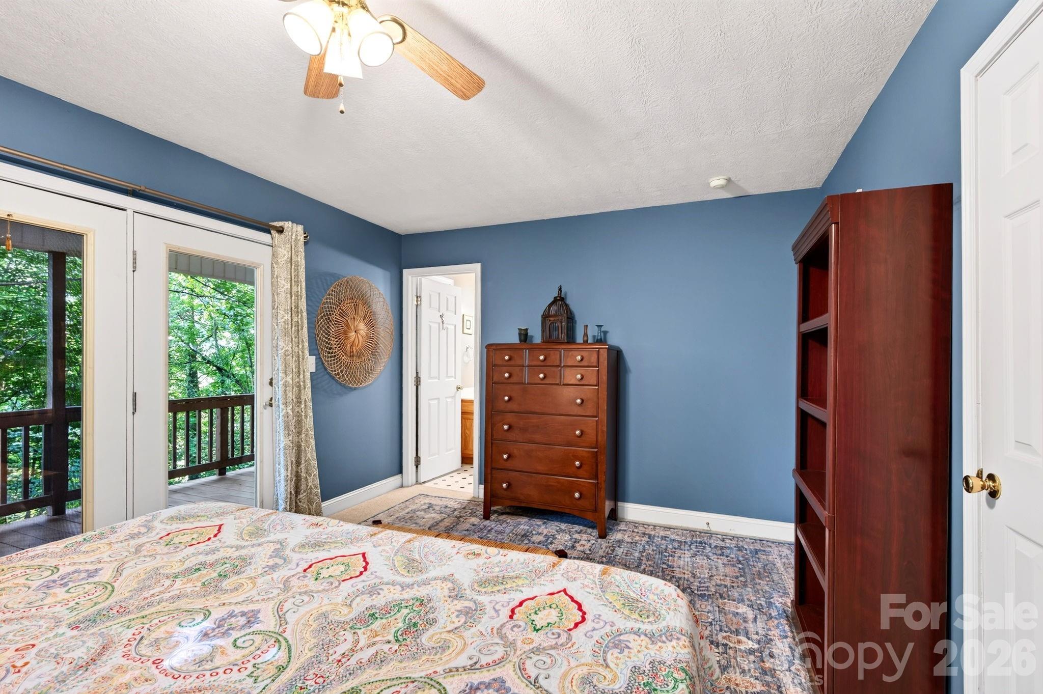 336 Hidden Creek Lane — Burnsville