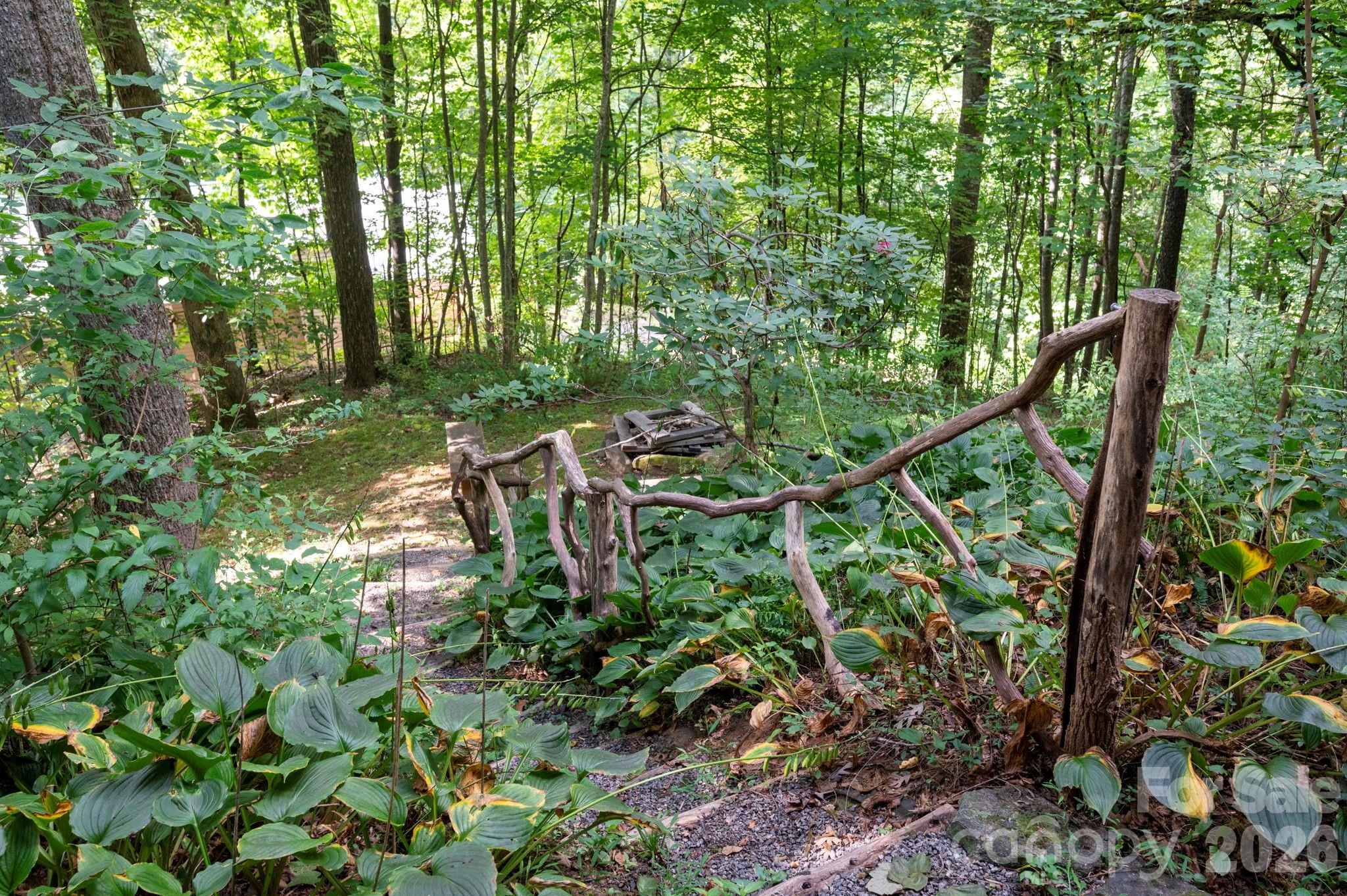 336 Hidden Creek Lane — Burnsville