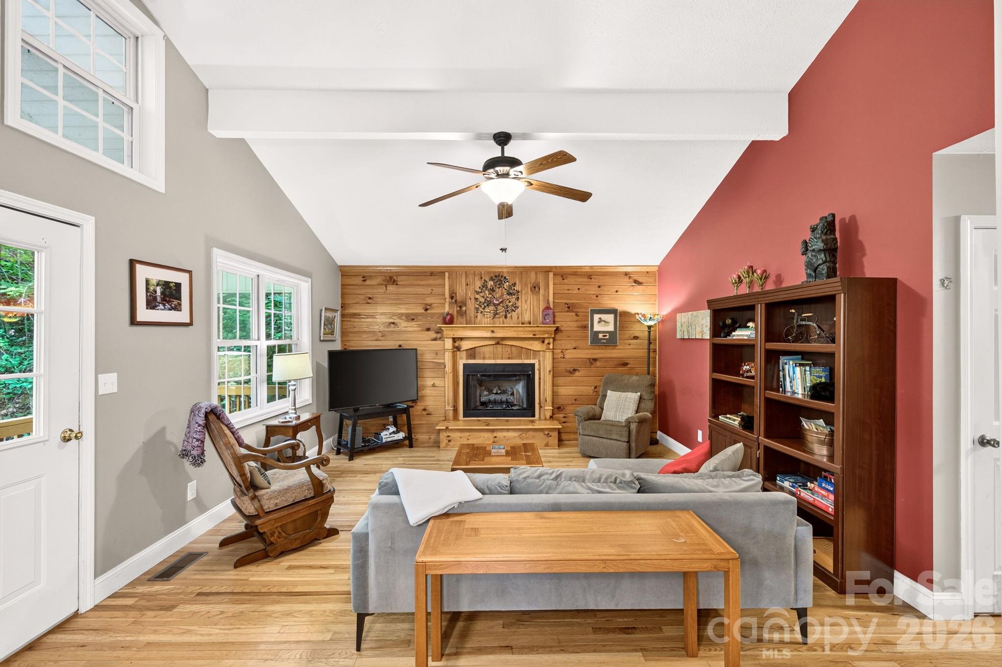 336 Hidden Creek Lane — Burnsville