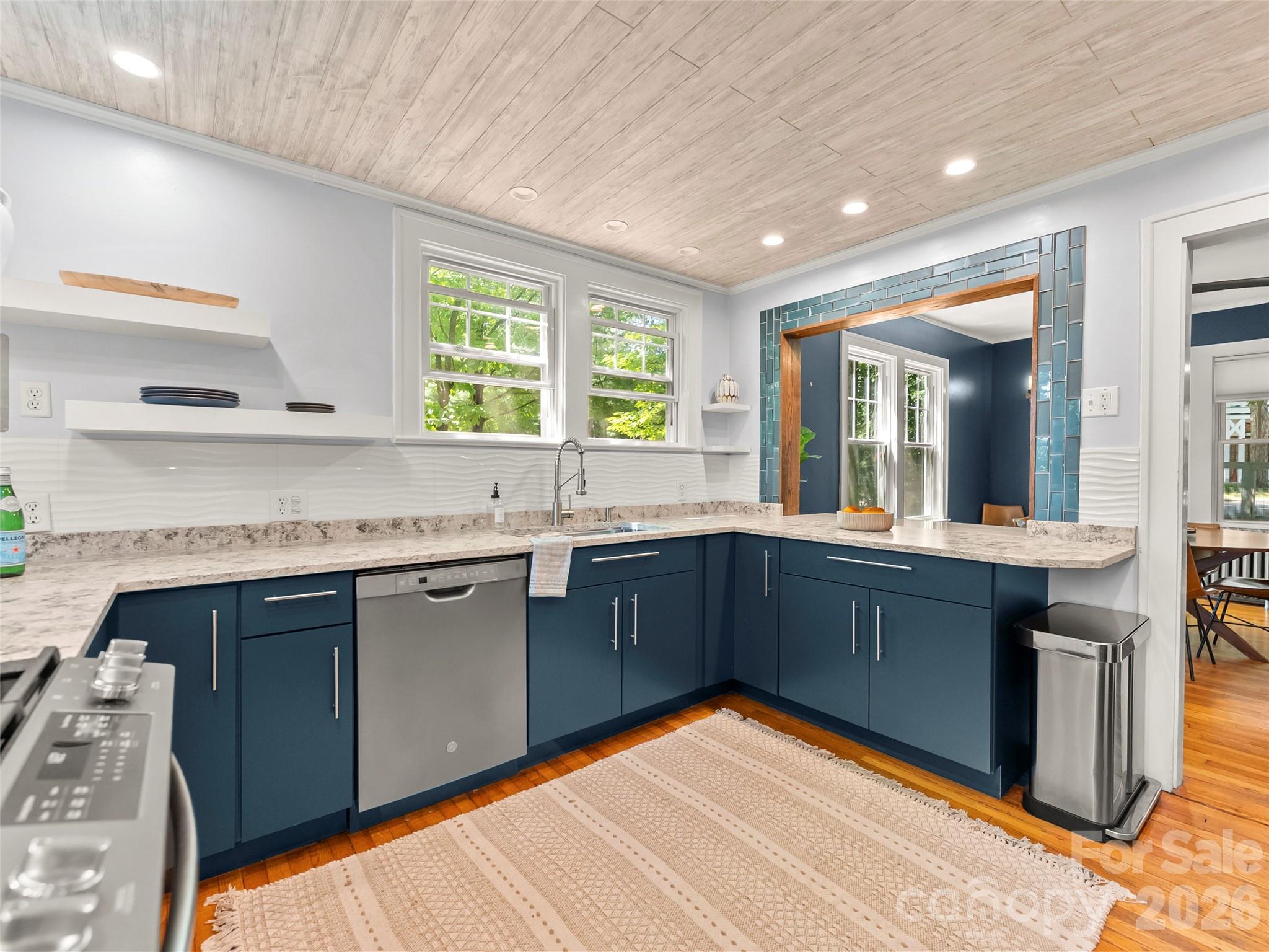 1 Kenilworth Road — Asheville